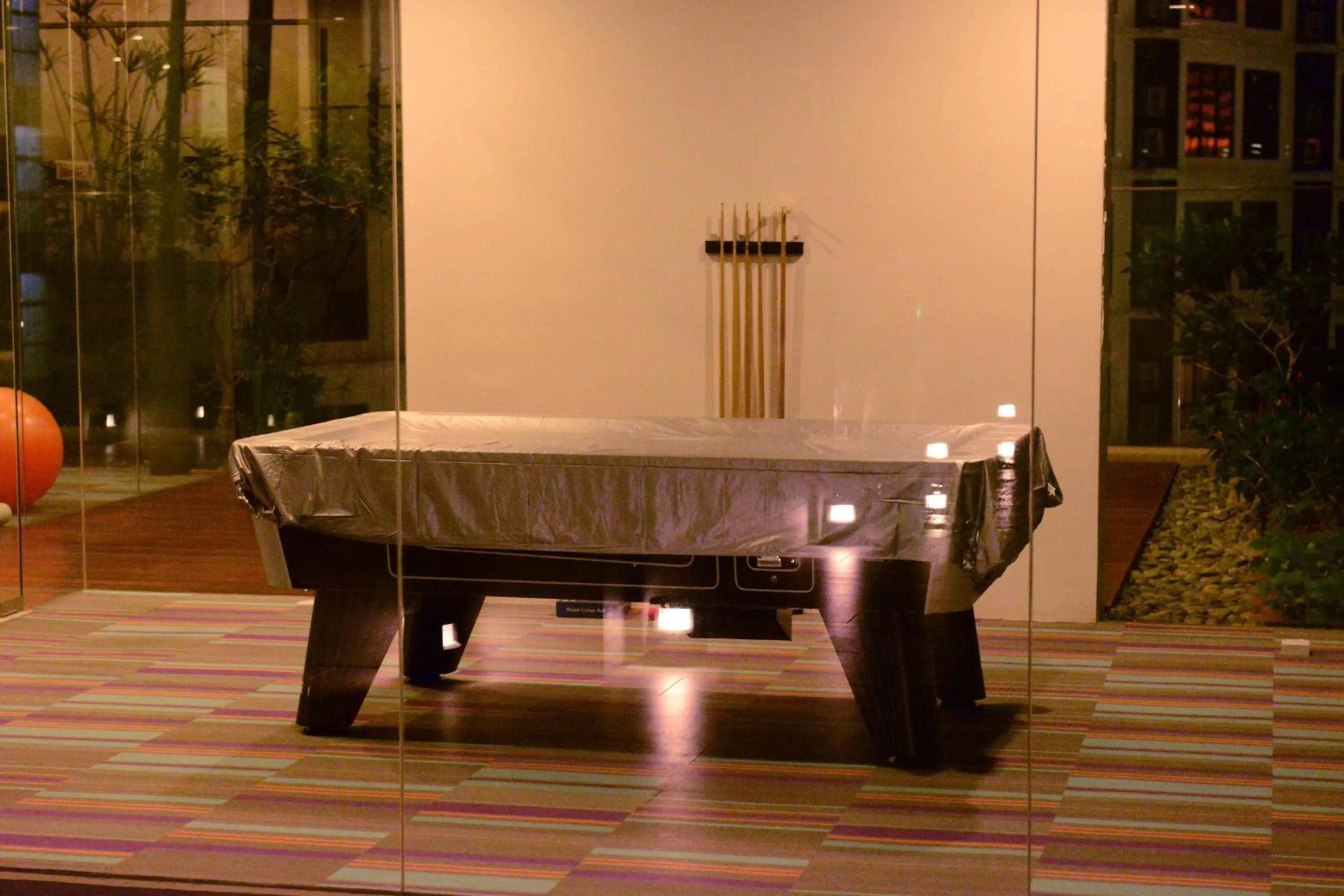 Billiard in Summer Suites Studios