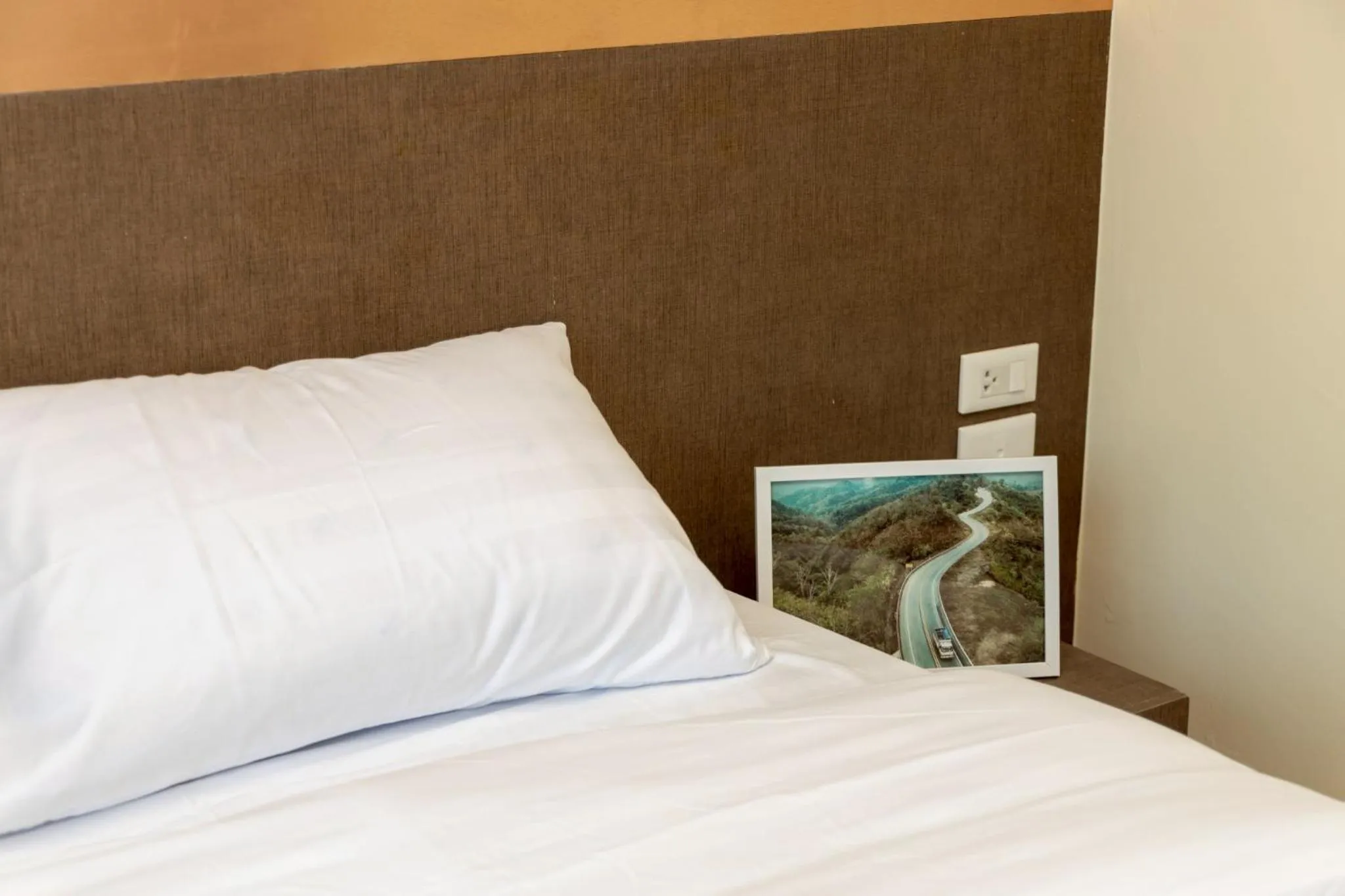 Bed in Sea Inn Pattaya