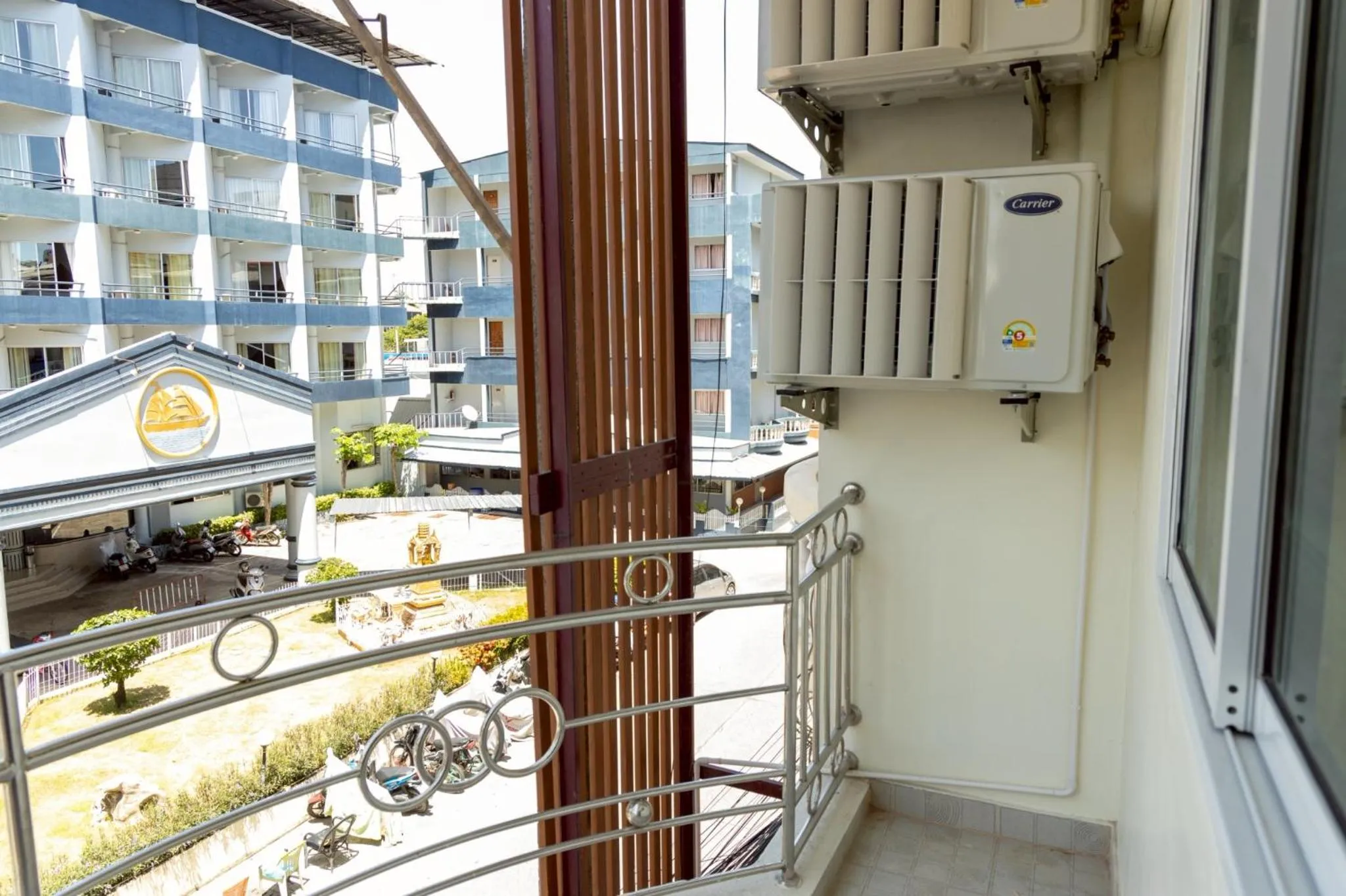 Balcony/Terrace in Sea Inn Pattaya