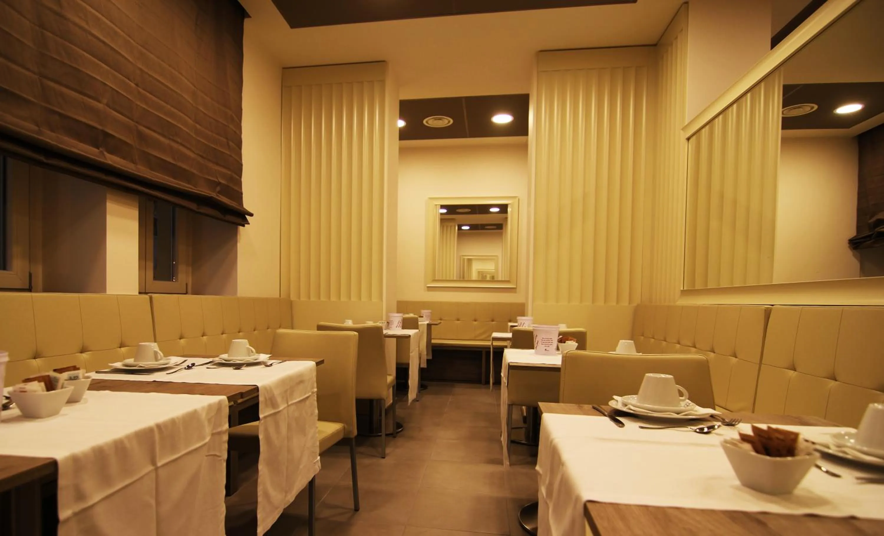 Restaurant/places to eat in Sole Hotel Verona