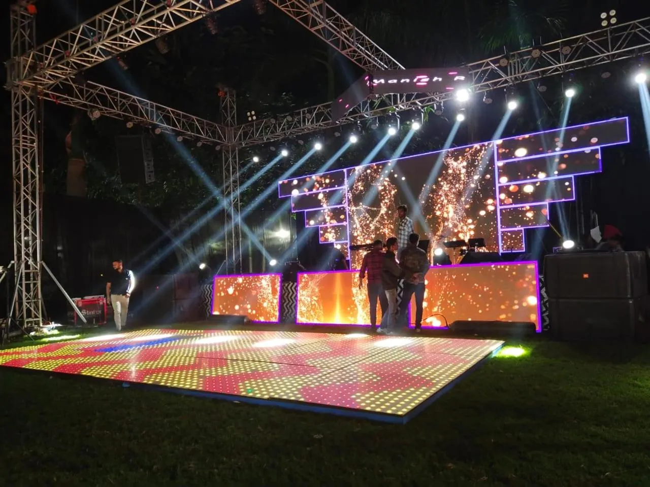 Evening entertainment in Ginger Gondia, Balaghat Road