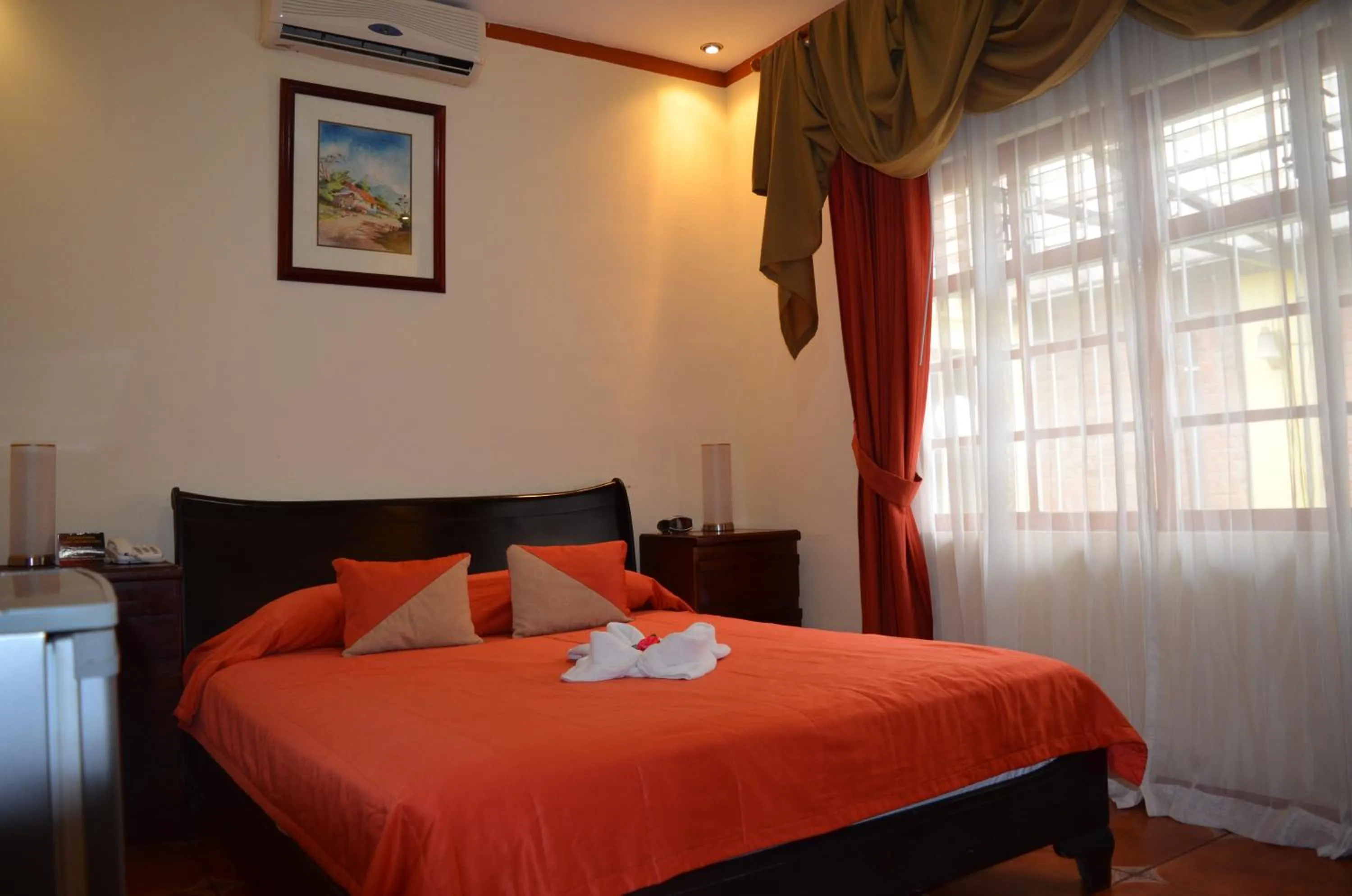 Bed in Sportsmens Lodge - Gentlemen's Club