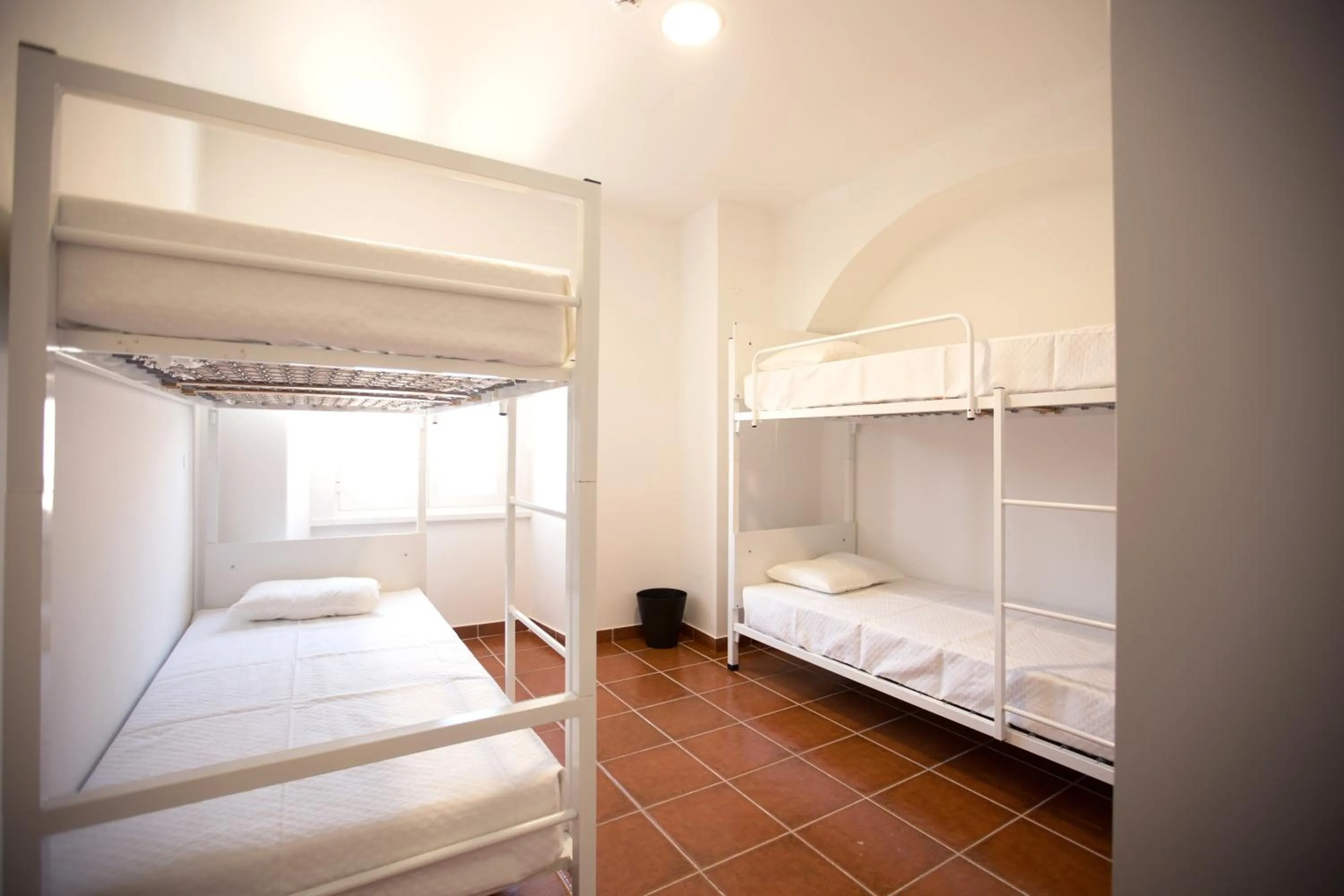 Bedroom, Bed in HI Évora – Pousada de Juventude