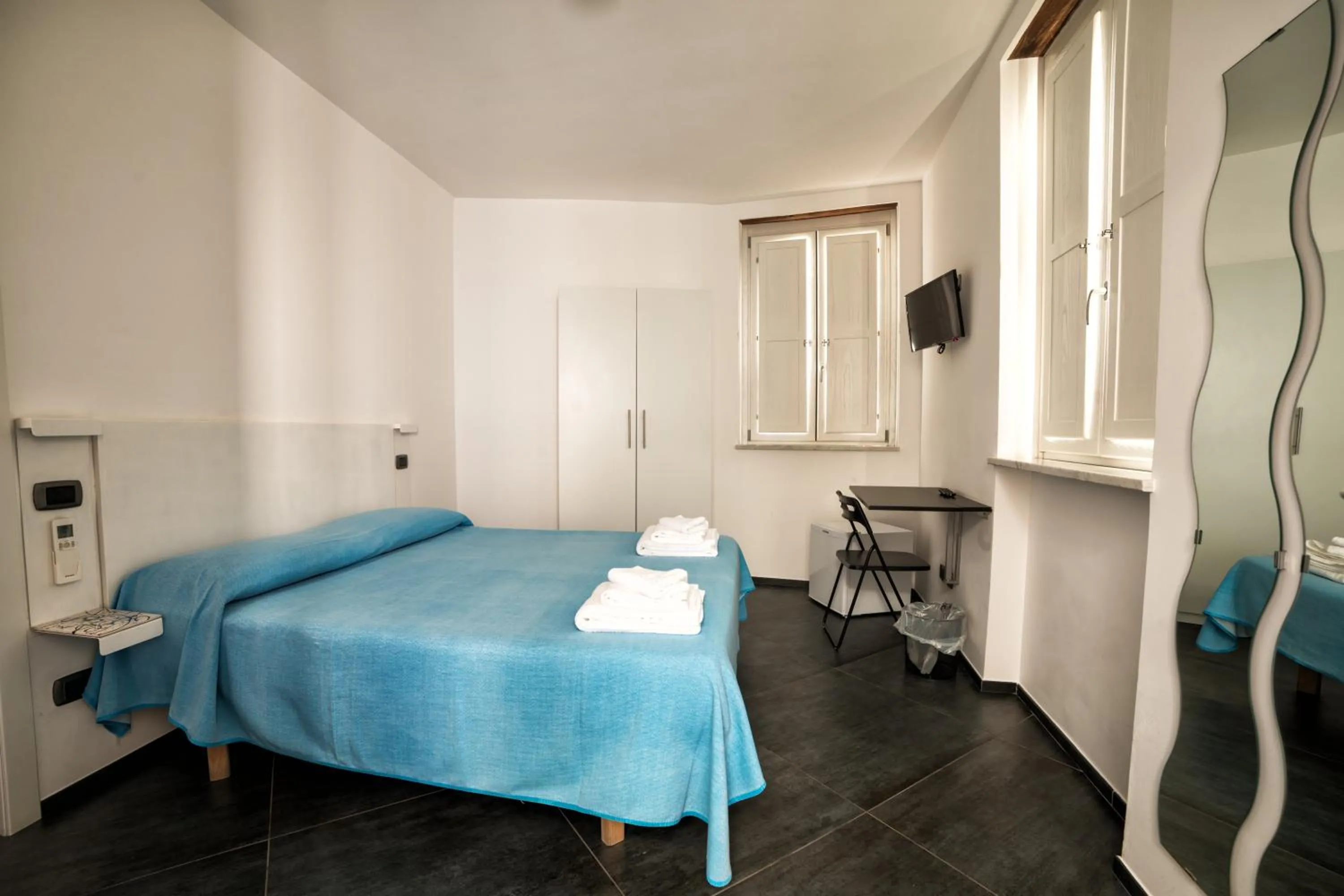 Photo of the whole room, Bed in B&B La Chiave