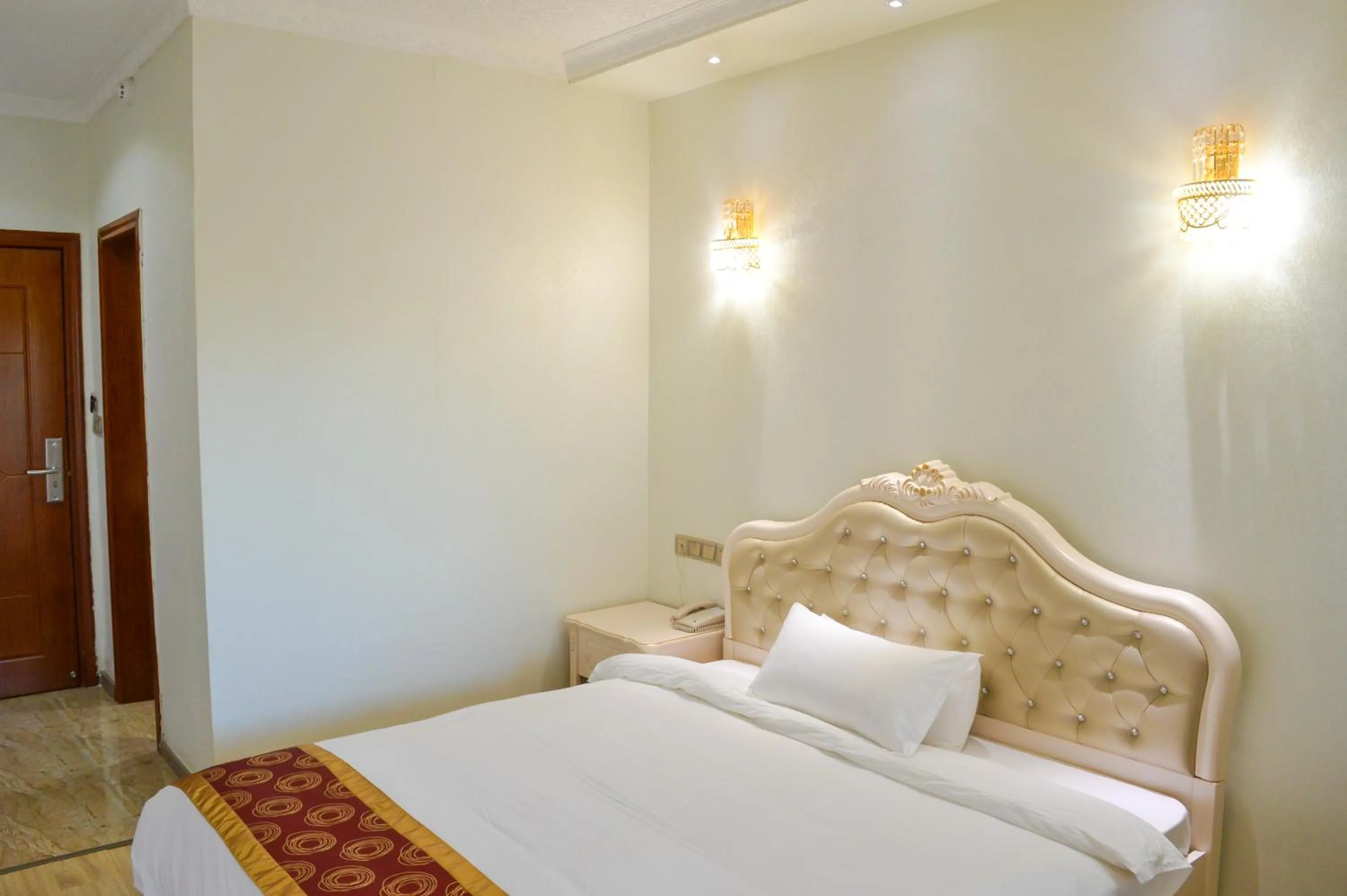 Bed in Wuduria Hotel