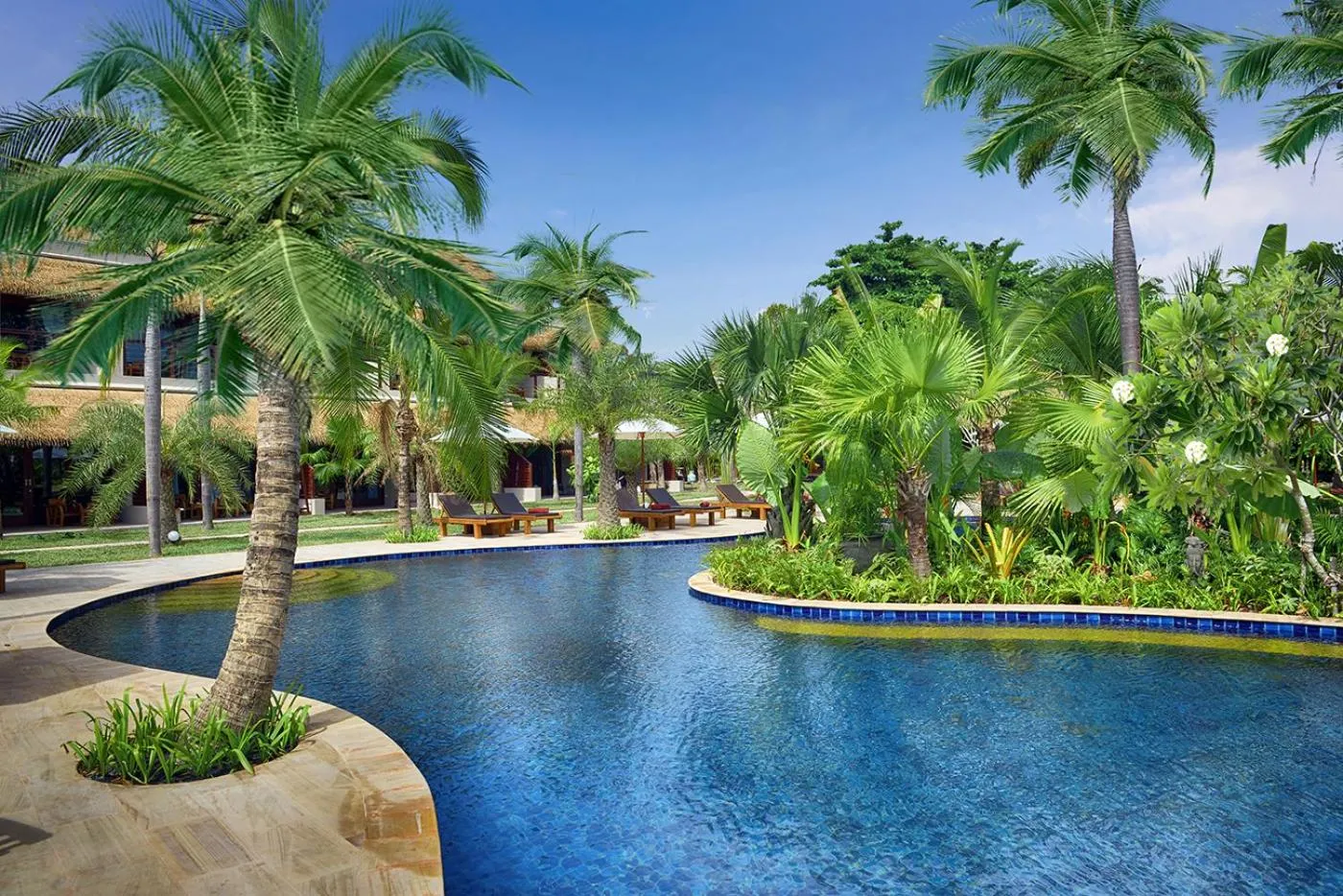 Swimming pool in Mali Resort Sunrise Beach