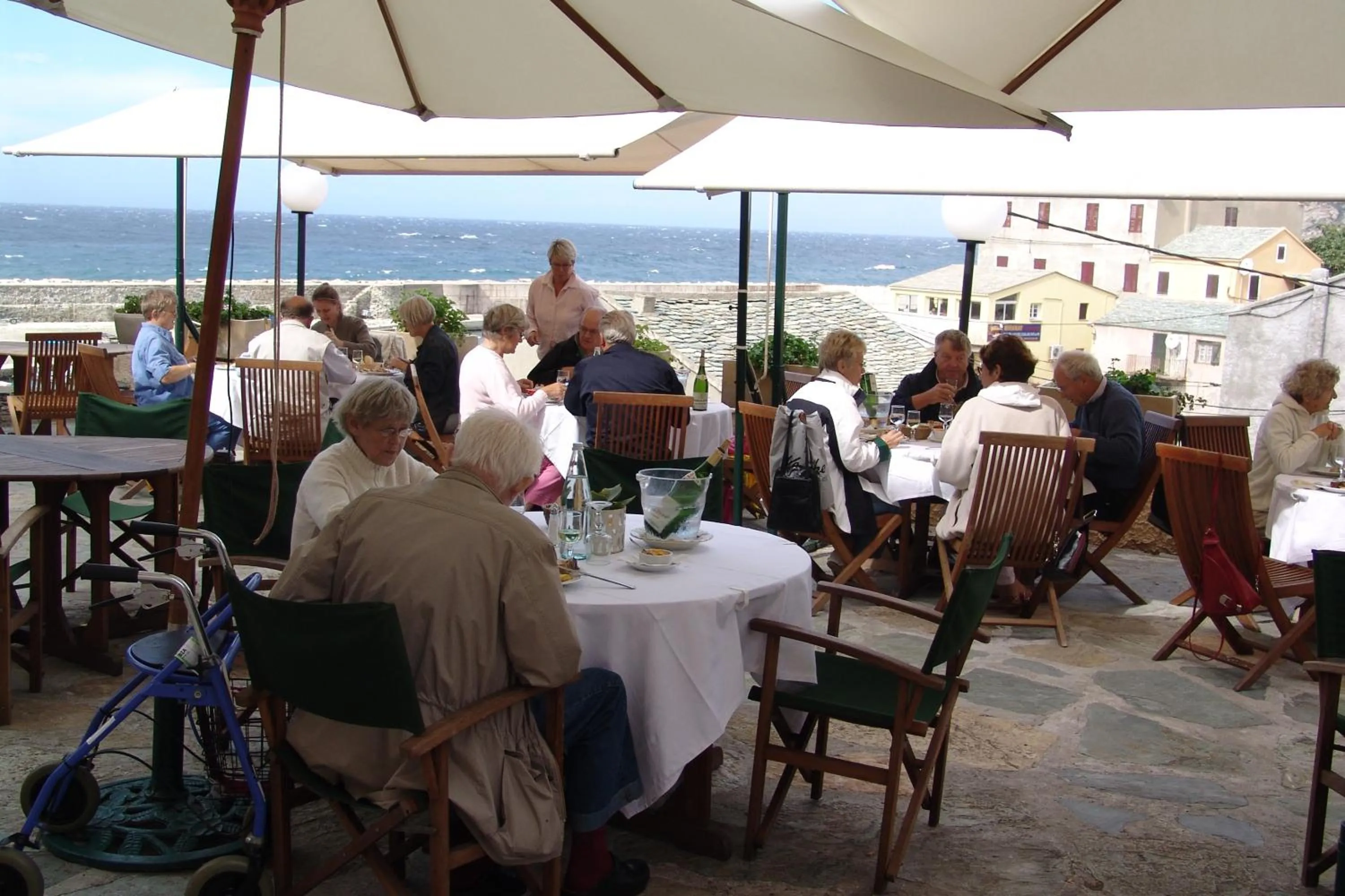 Restaurant/places to eat in Hotel-Restaurant Le Vieux Moulin