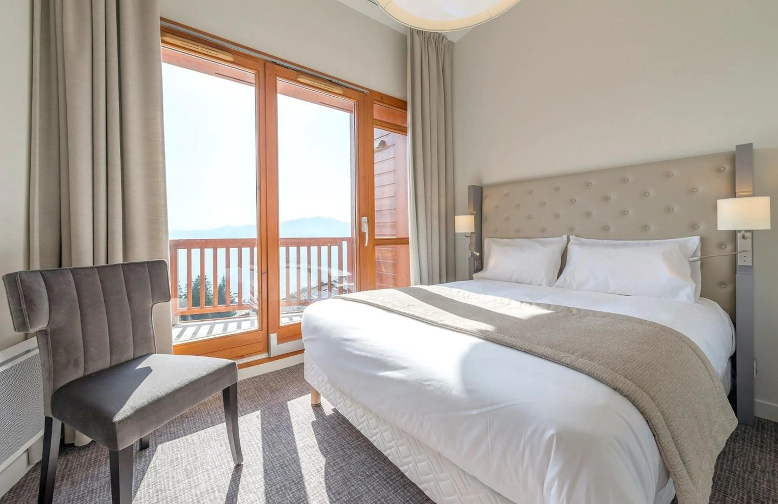 Bedroom, Bed in Hôtel Eden by Odalys