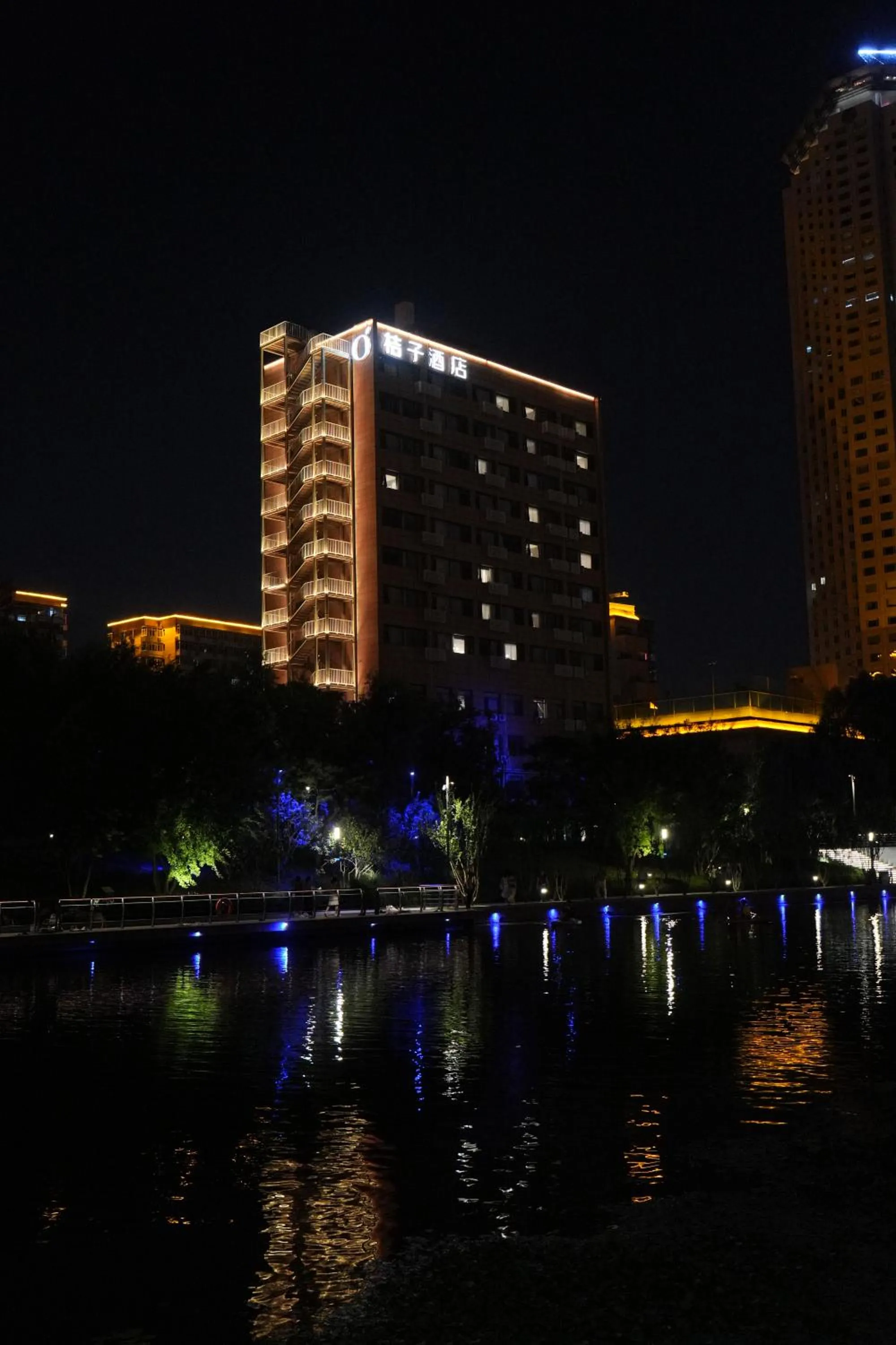 Property building in Orange Beijing Yansha Landmark Hotel