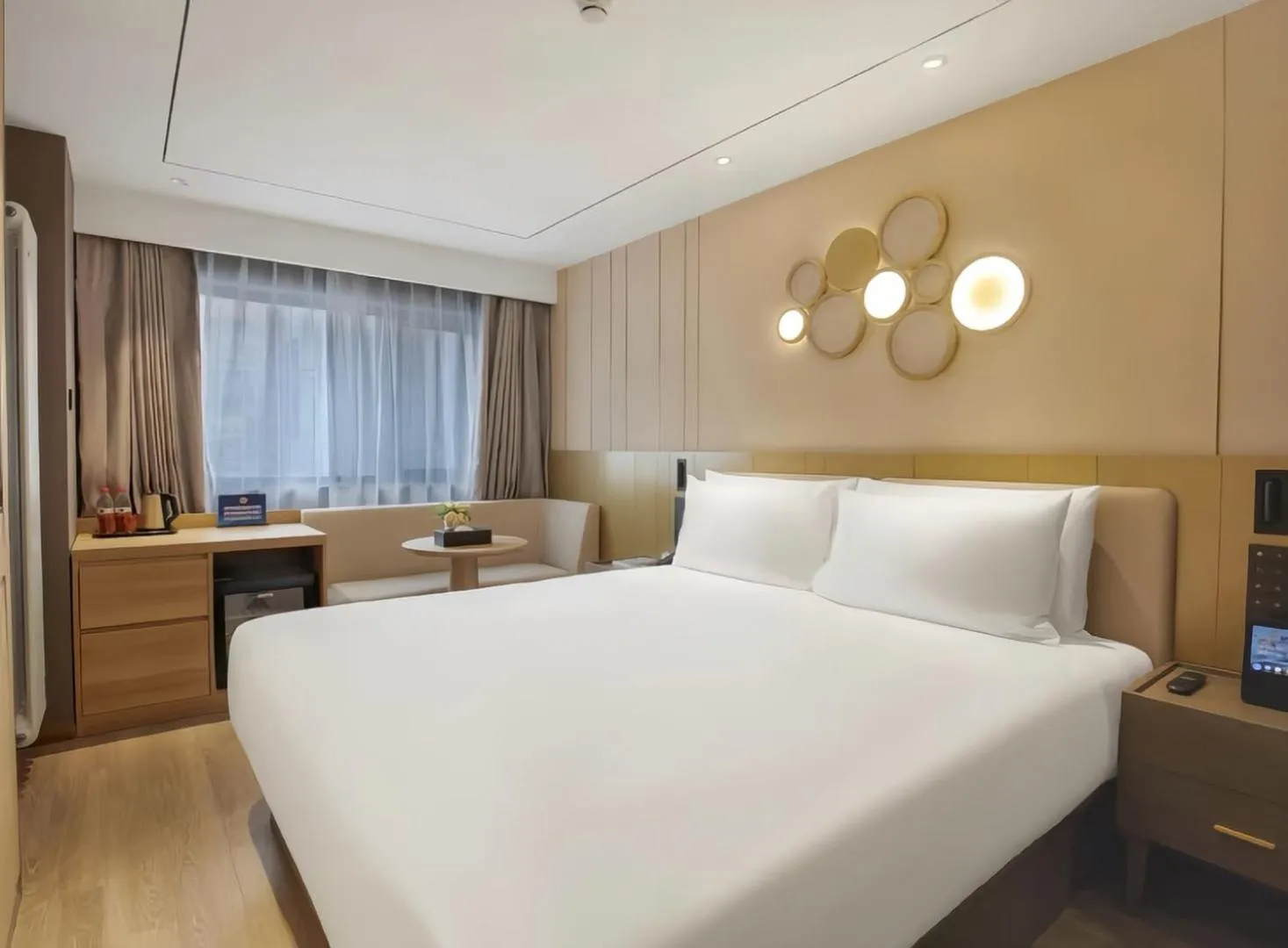 Photo of the whole room in Orange Beijing Yansha Landmark Hotel