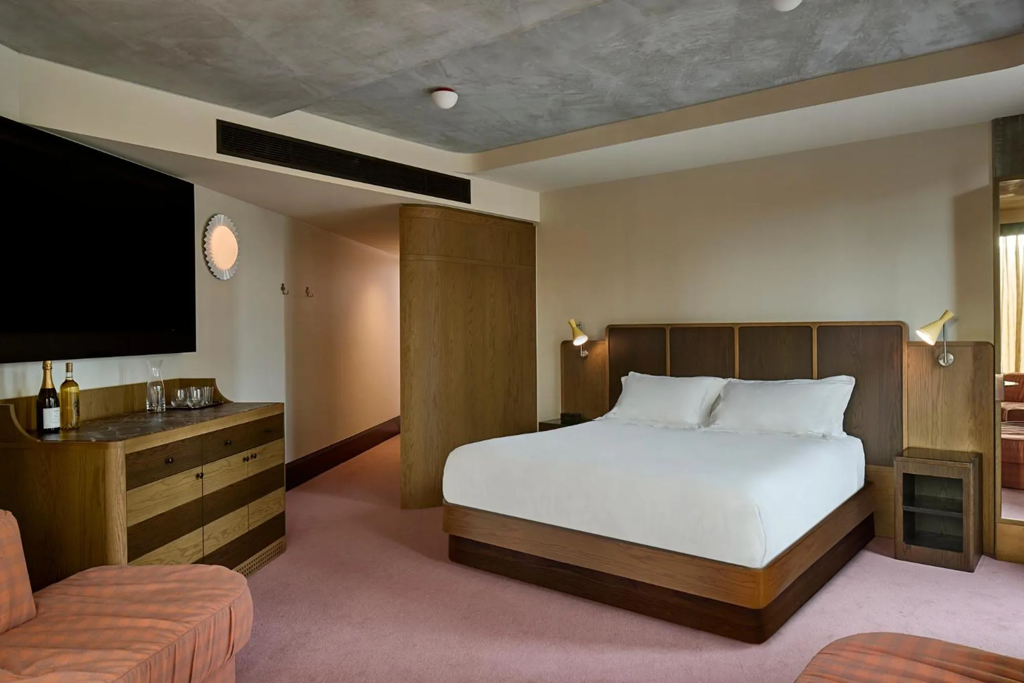 Bed in Hannah St Hotel Melbourne