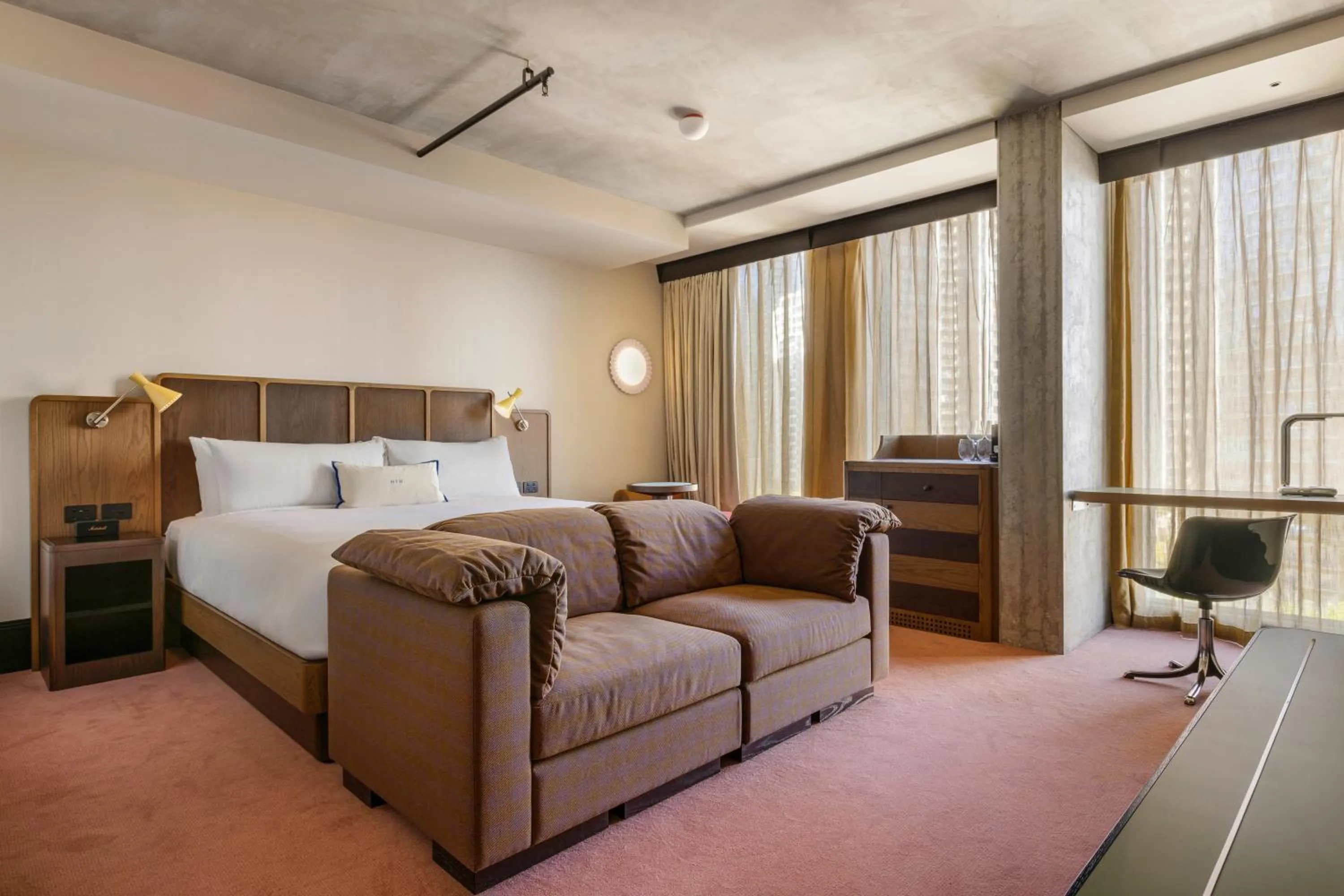 Bed in Hannah St Hotel Melbourne