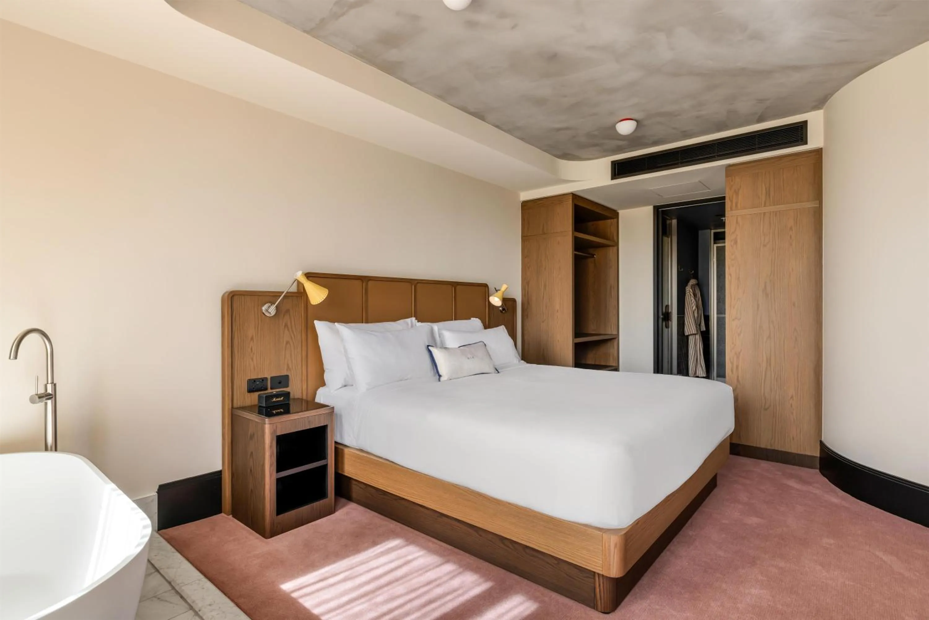 Bedroom, Bed in Hannah St Hotel Melbourne