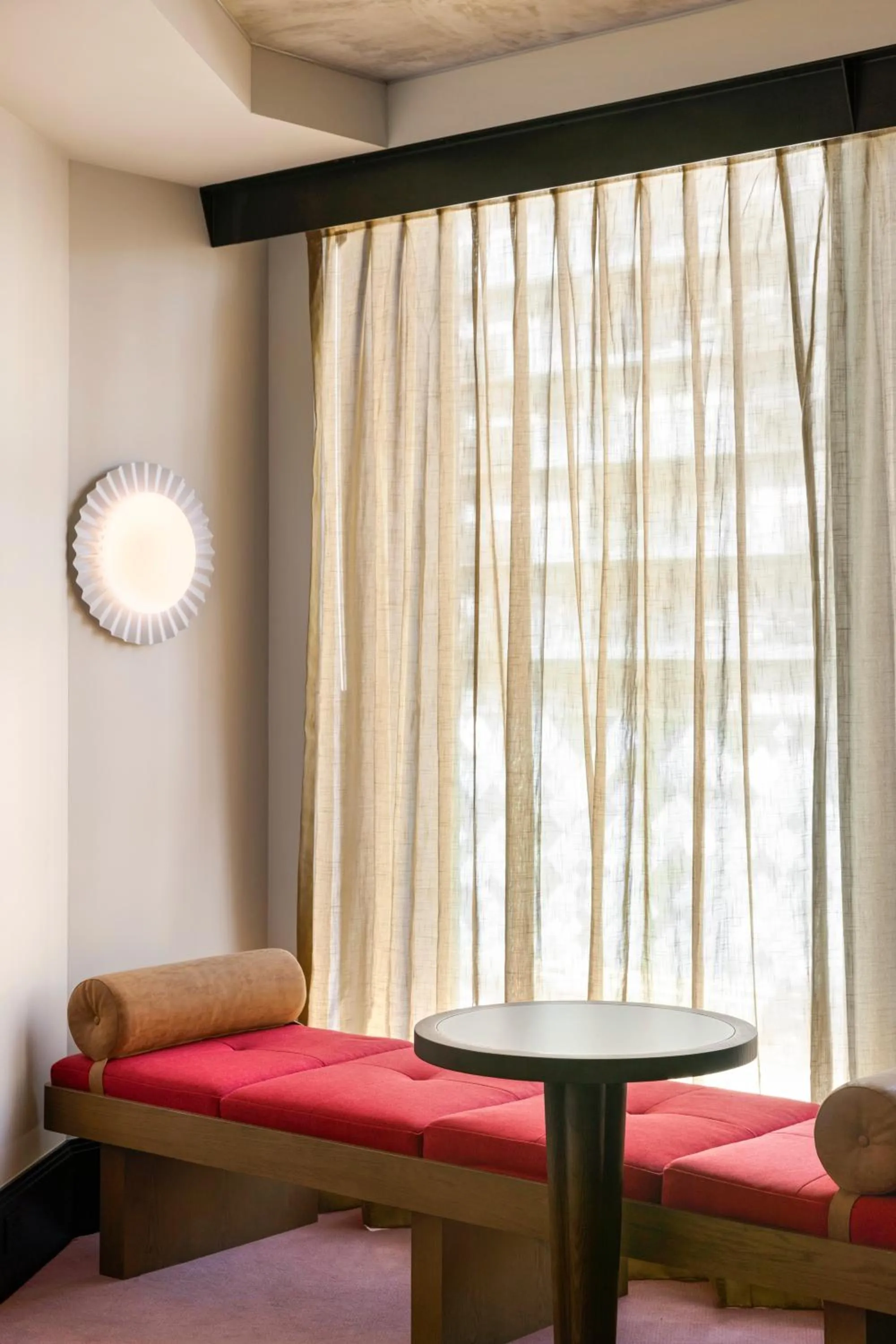 Bed in Hannah St Hotel Melbourne