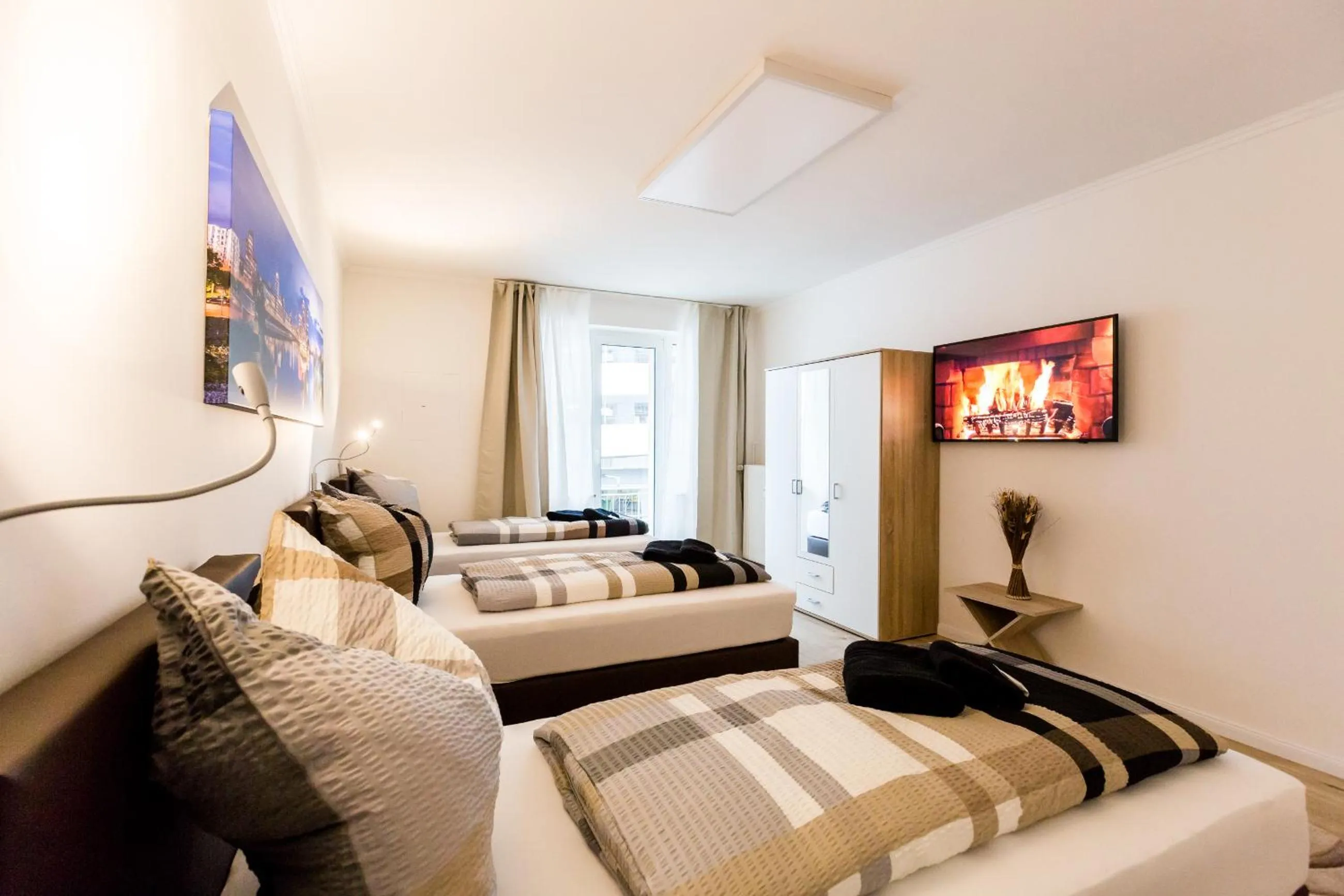 Bedroom, Bed in Centerapartments Tonhallenstraße