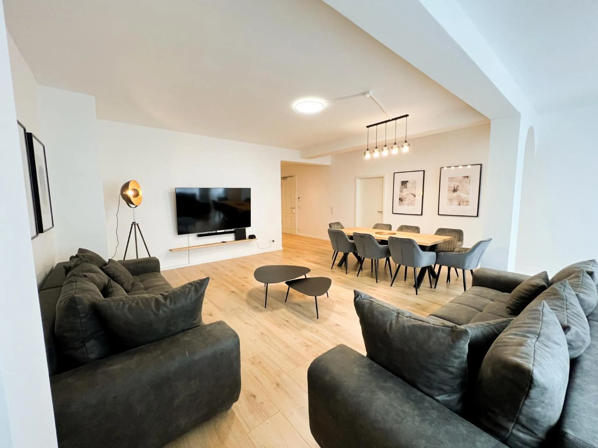 Communal lounge/ TV room in Centerapartments Tonhallenstraße