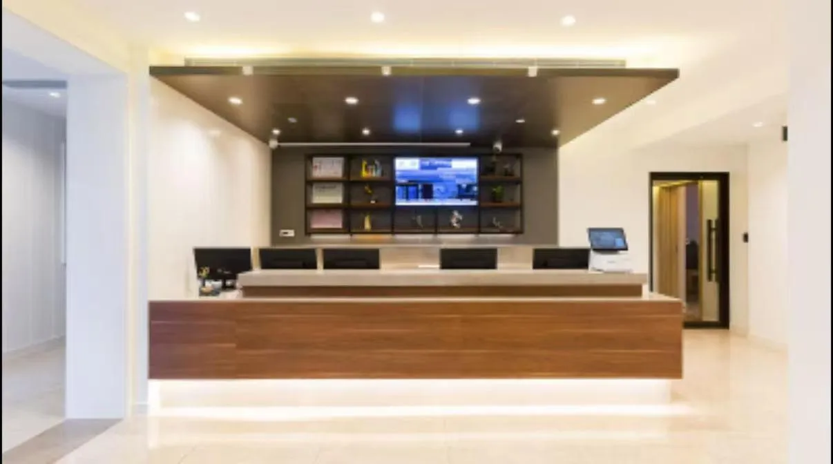 Lobby or reception in Hanting Hotel Beijing Financial Street Children's Hospital