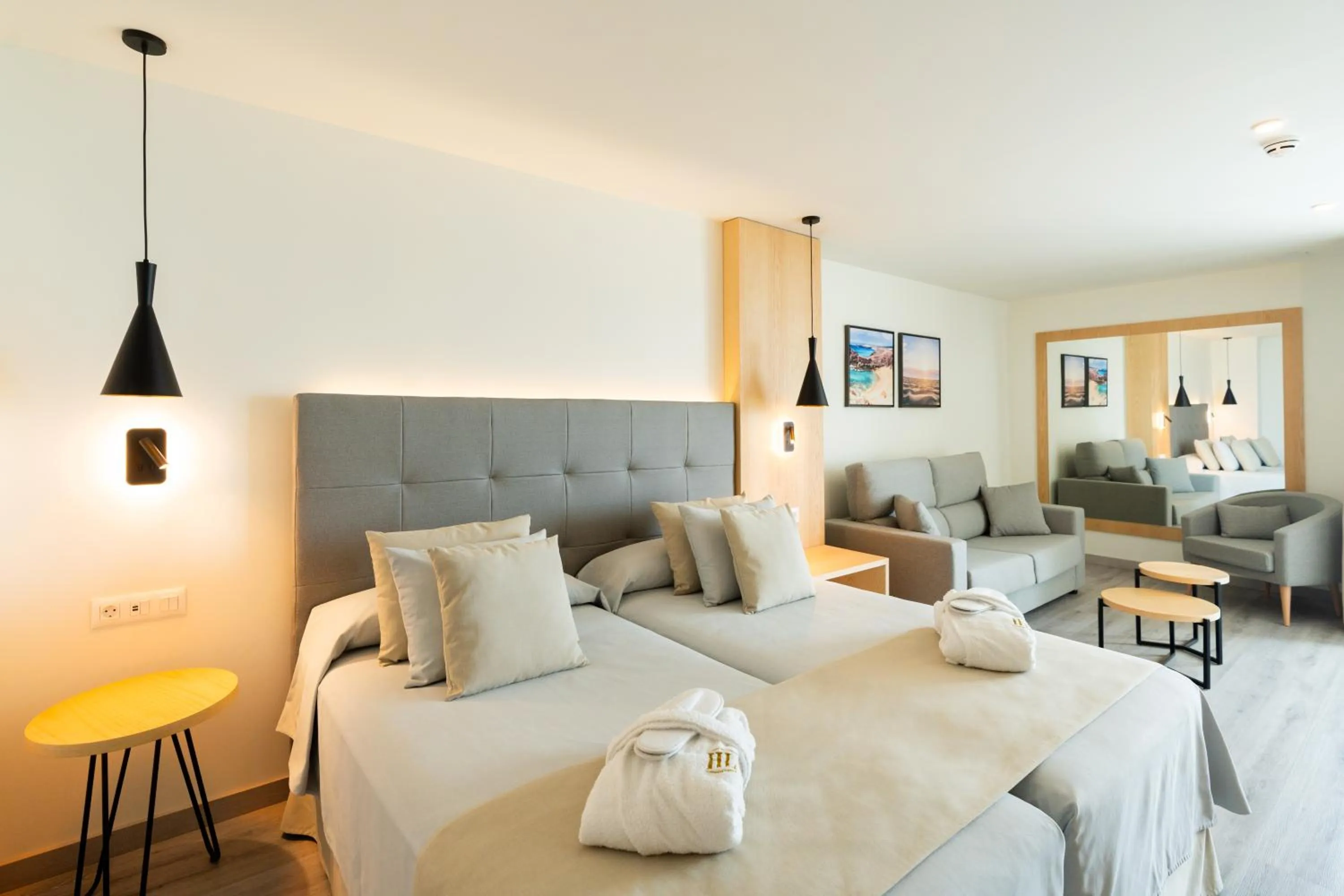 Bed in HL Rondo Hotel