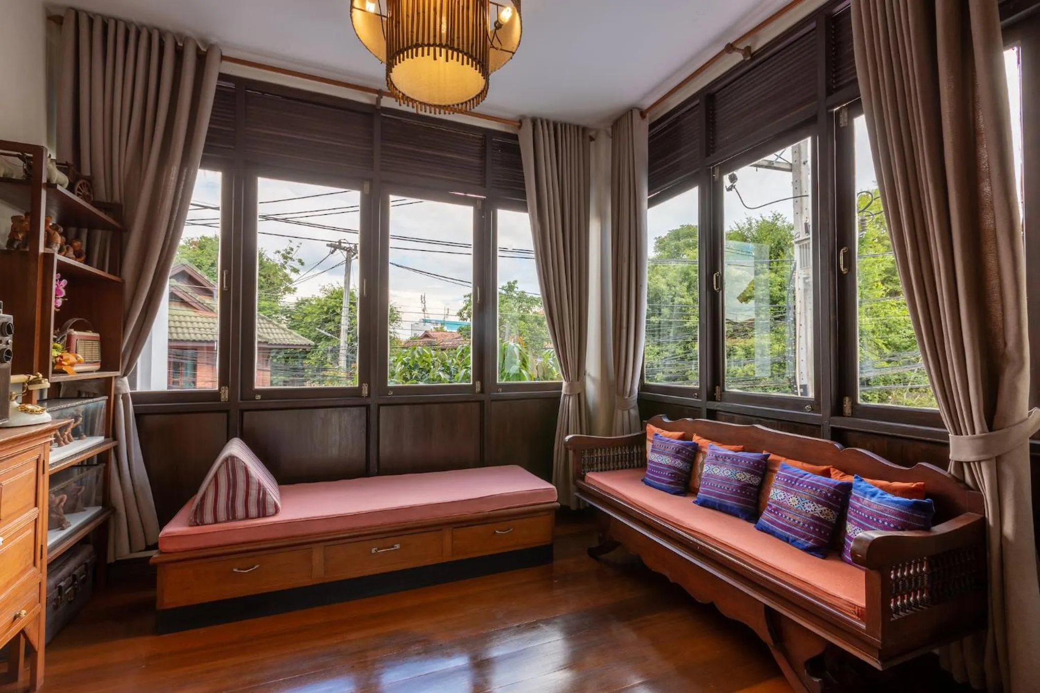 Property building in Huen Hug Chiang Mai