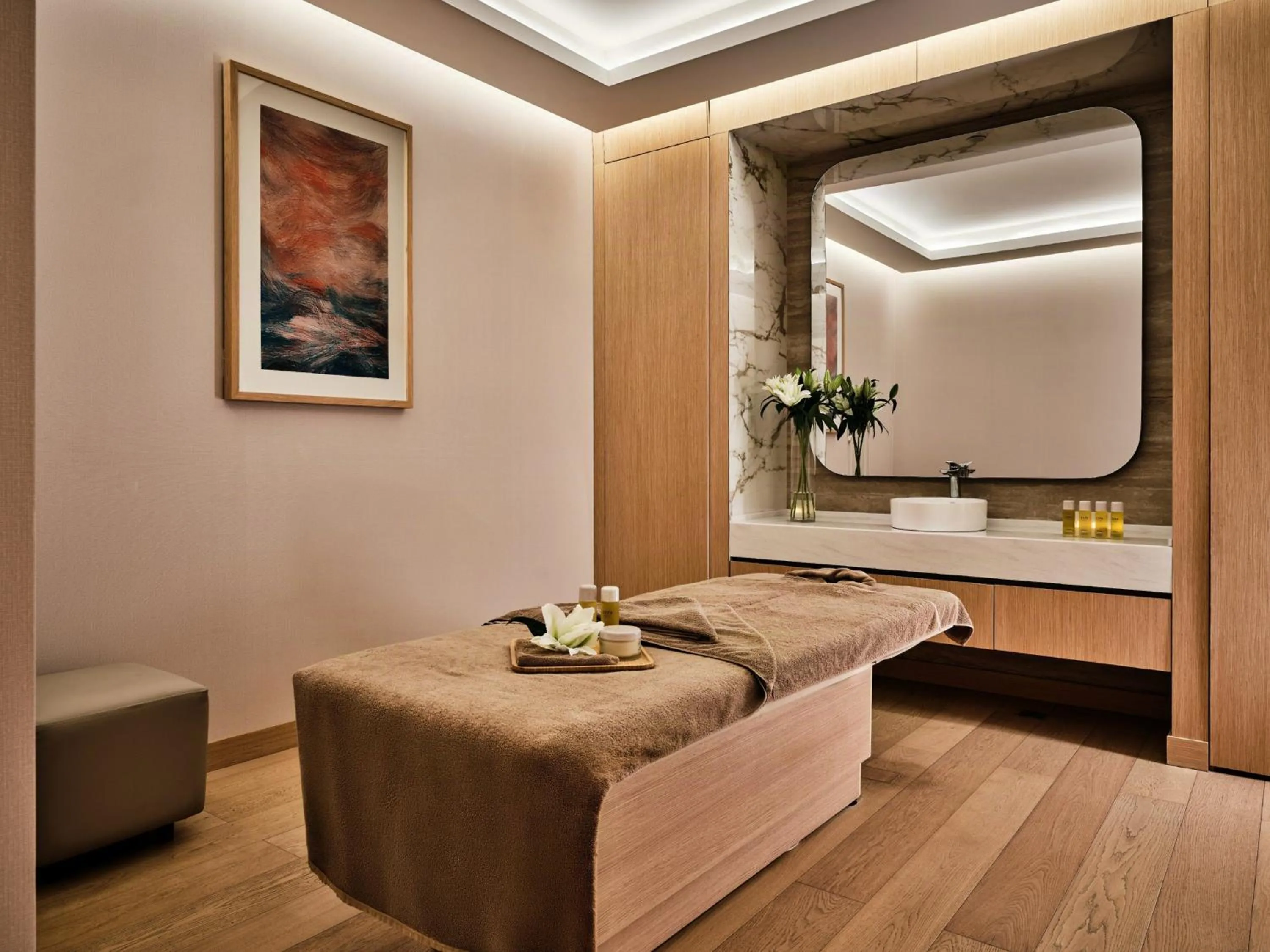 Spa and wellness centre/facilities, Bed in Crowne Plaza Dushanbe by IHG