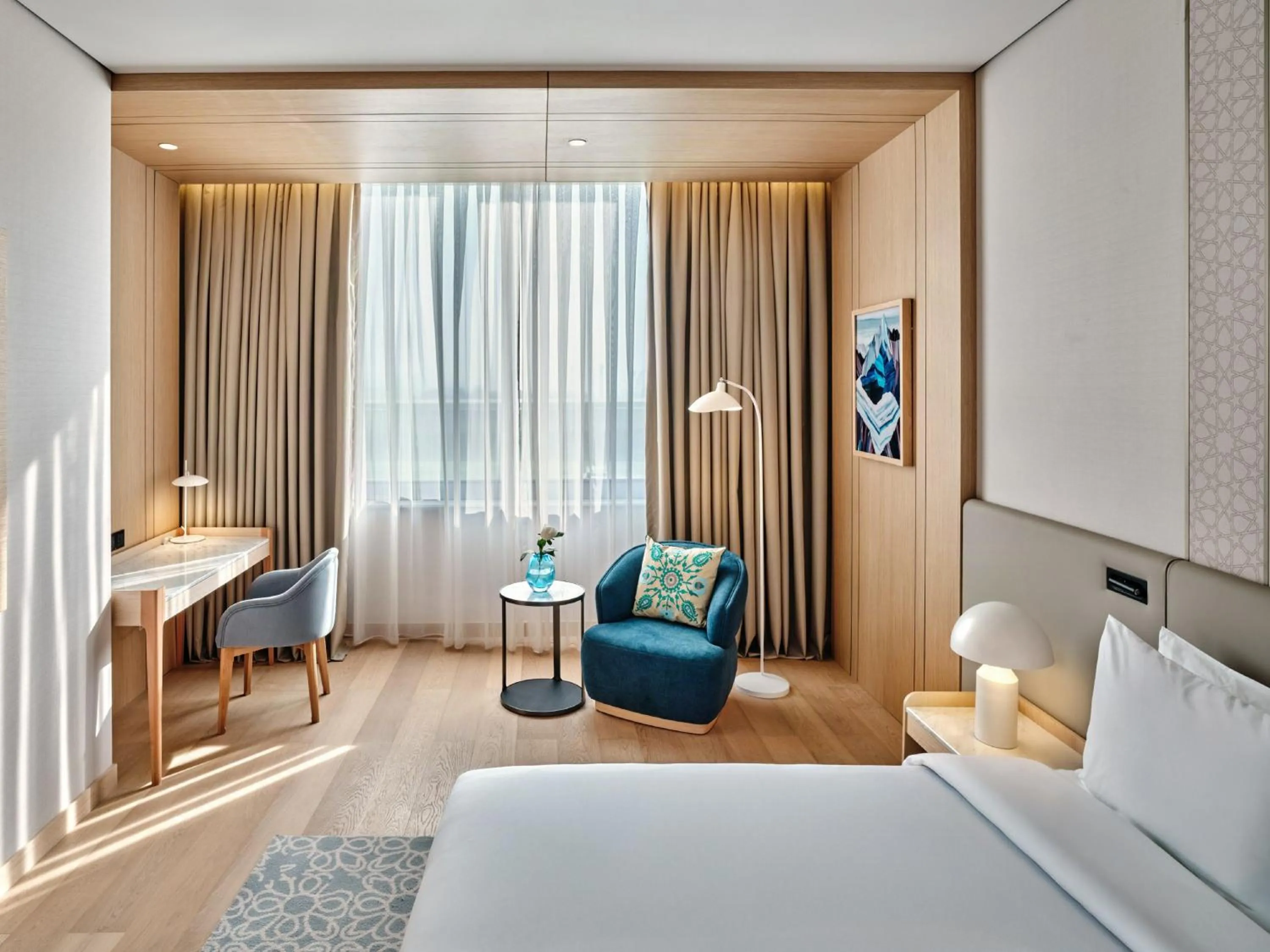 Photo of the whole room, Bed in Crowne Plaza Dushanbe by IHG