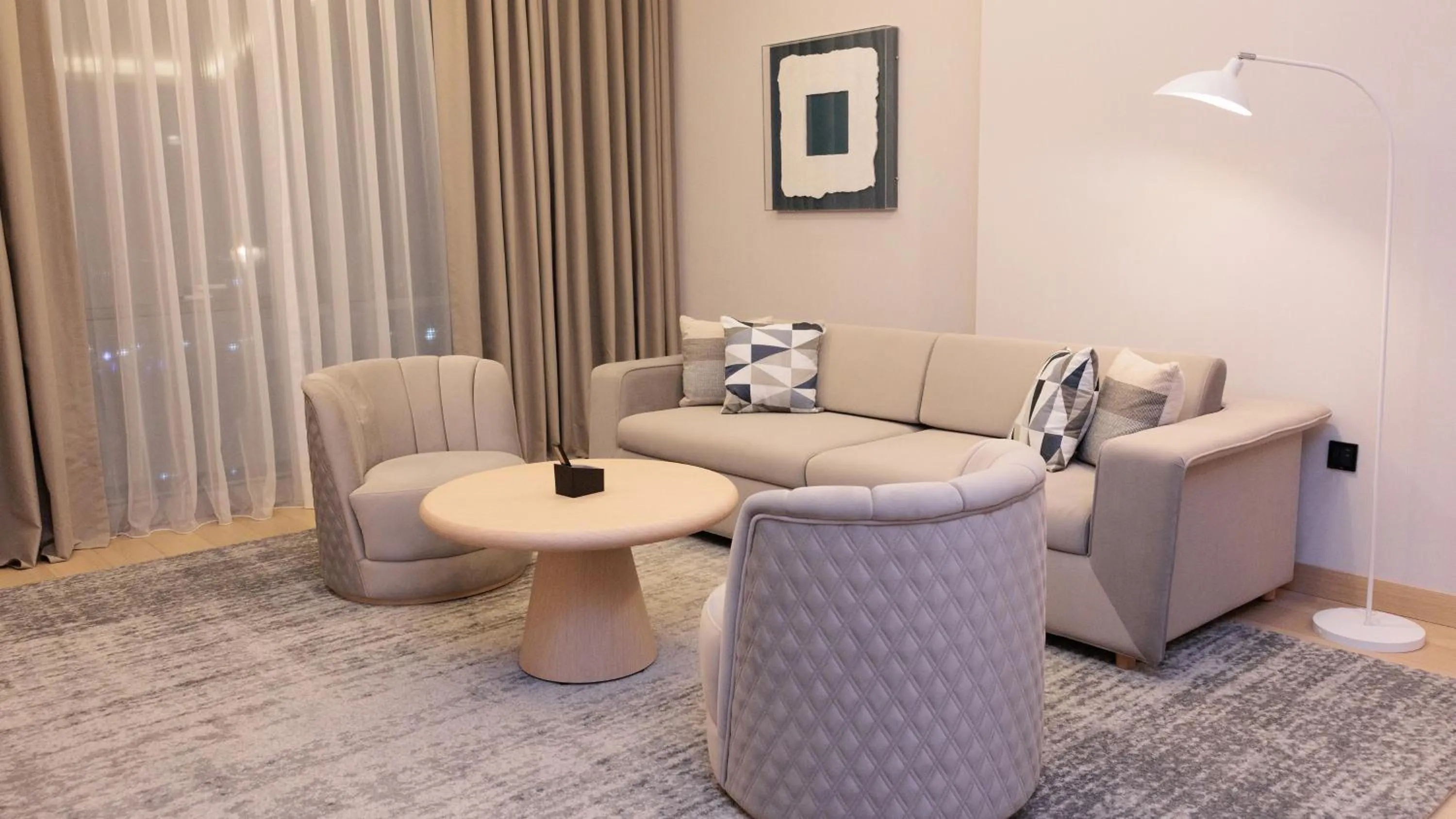 Living room in Crowne Plaza Dushanbe by IHG