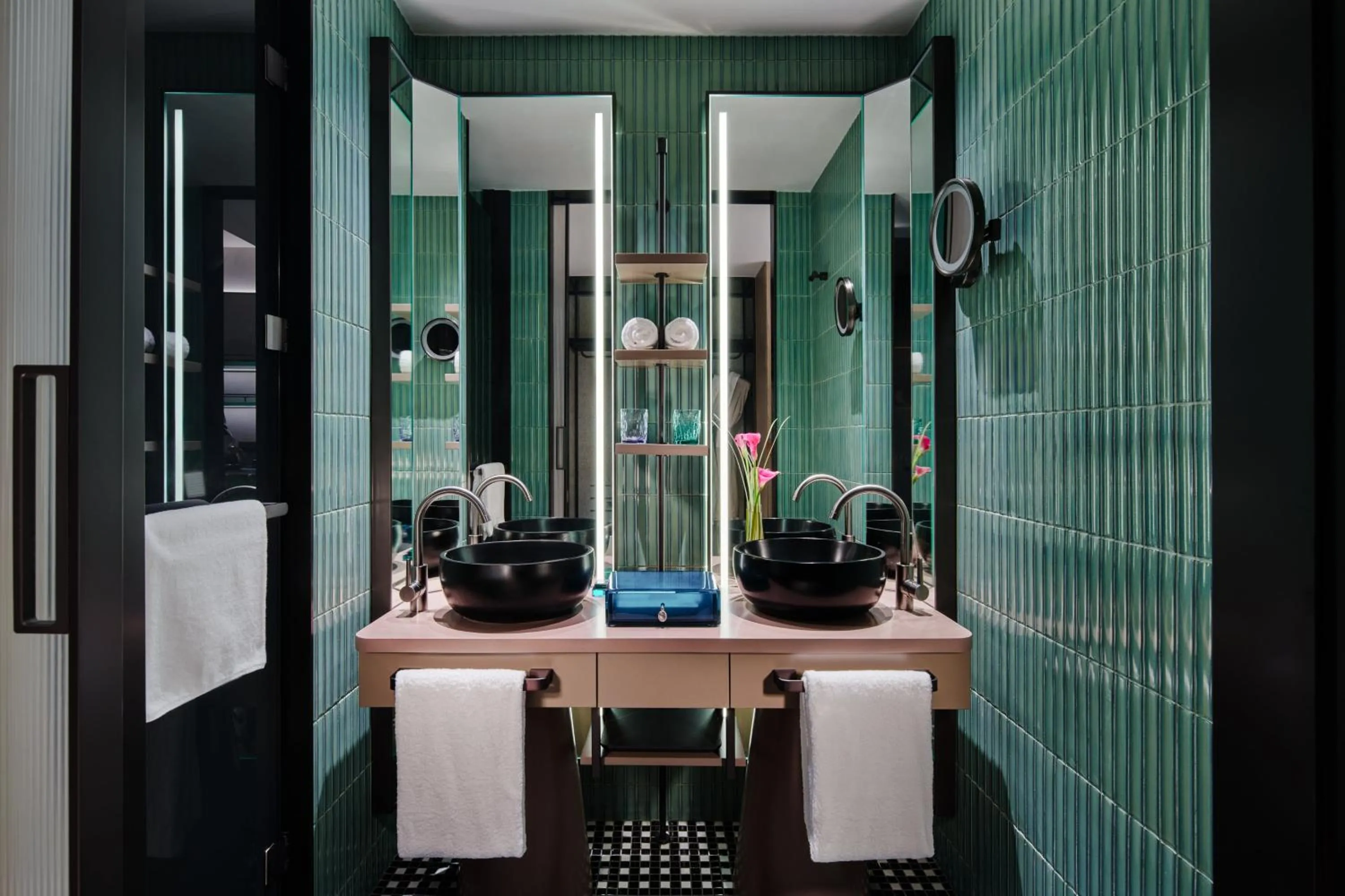 Toilet in Hotel Indigo Shanghai Harbour City