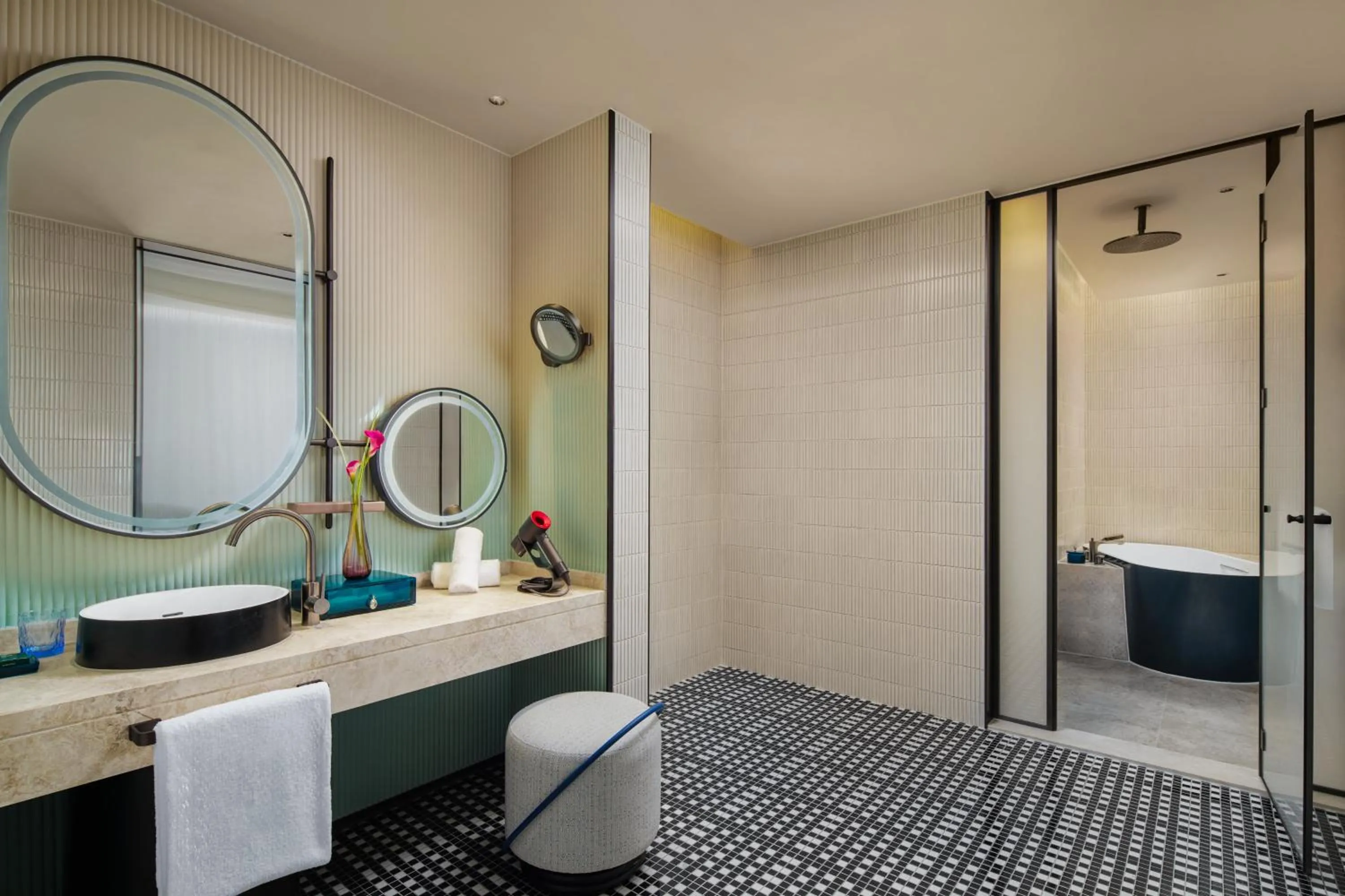 Toilet in Hotel Indigo Shanghai Harbour City