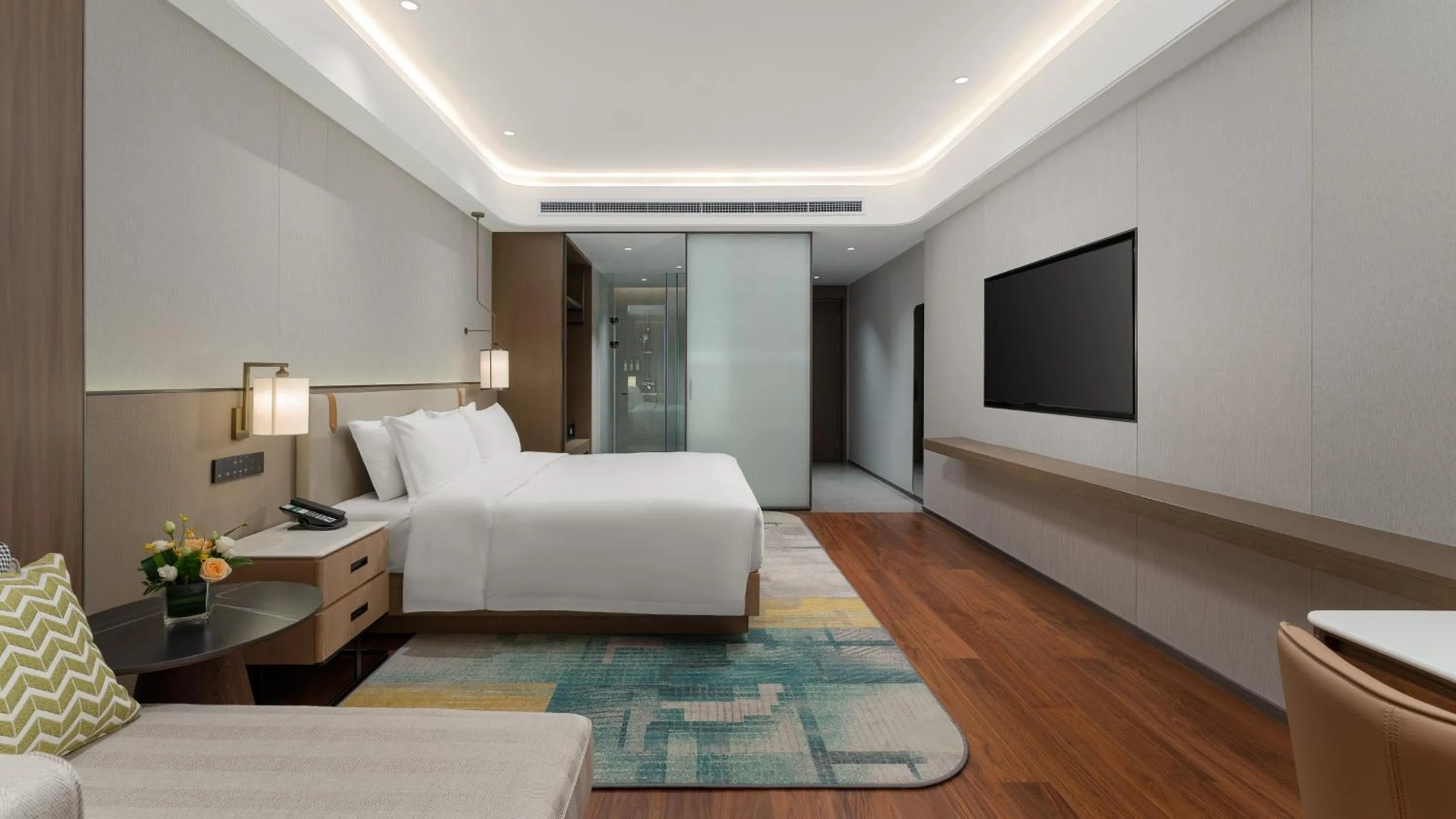 Photo of the whole room, Bed in Holiday Inn Xingtai Quancheng by IHG