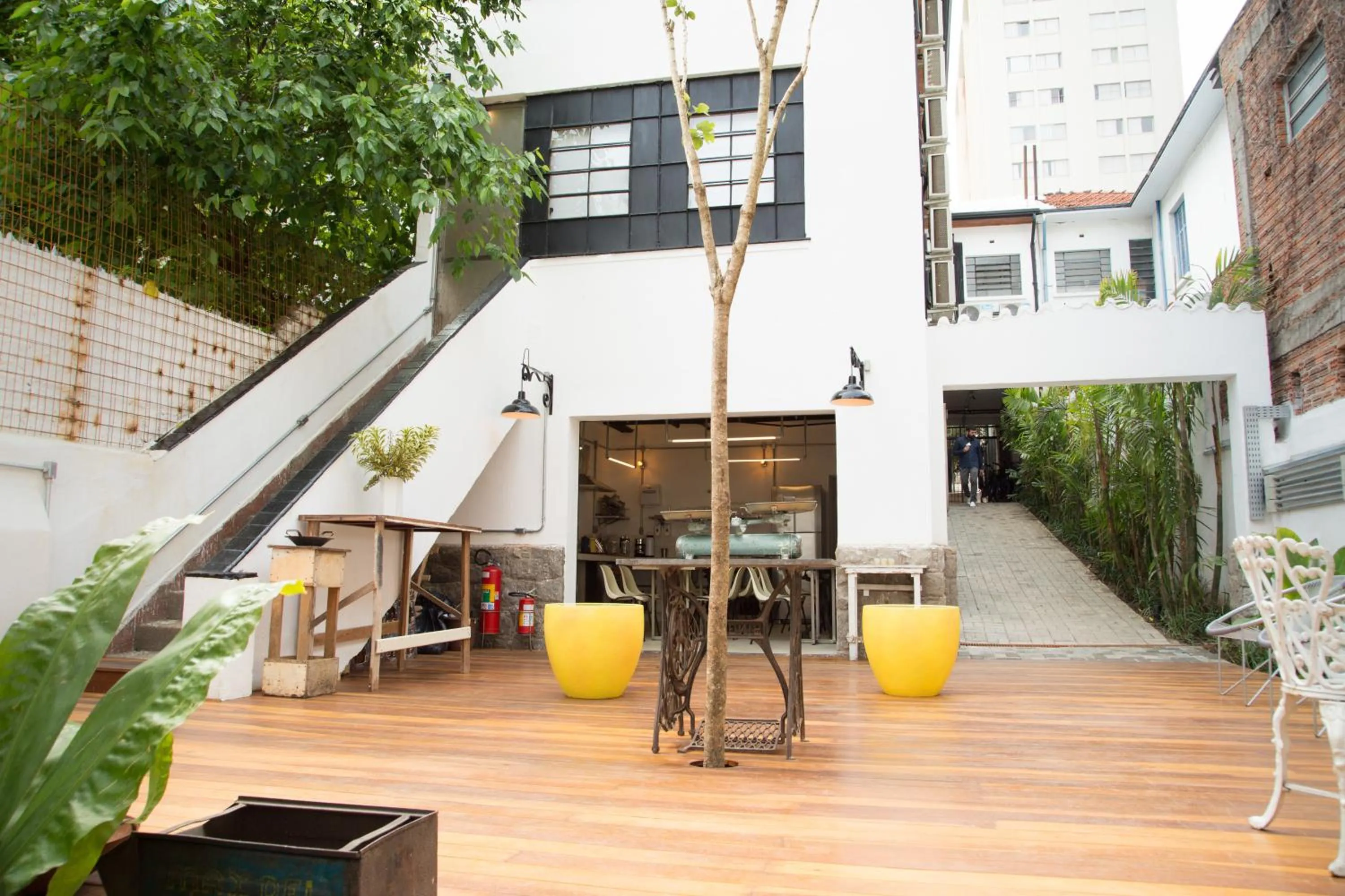 Garden in Guest Urban Hotel Design Pinheiros