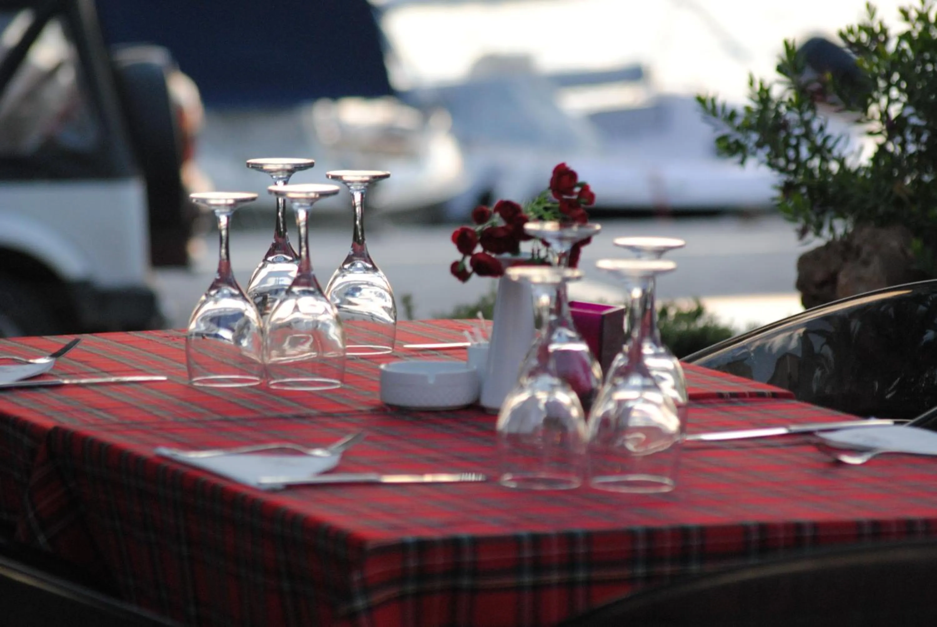 Restaurant/places to eat in Valis Resort Hotel