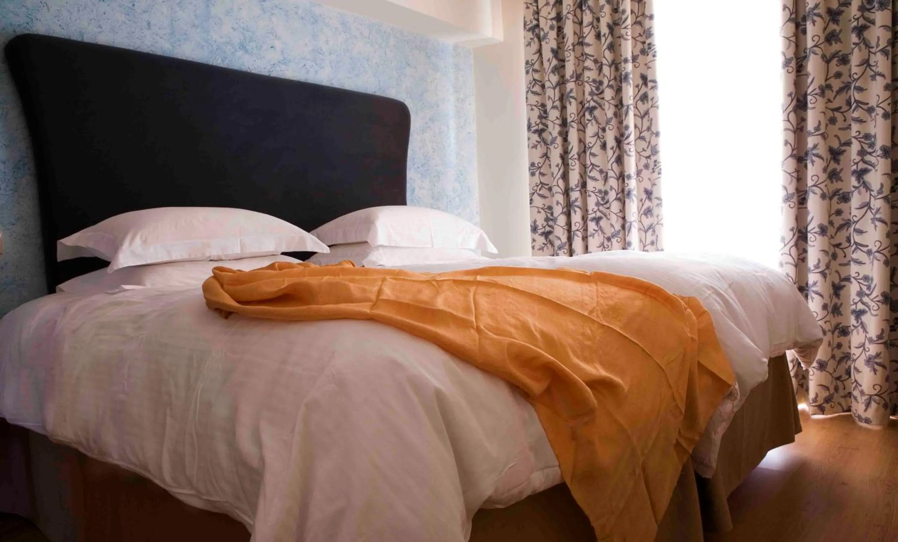 Bed in Valis Resort Hotel