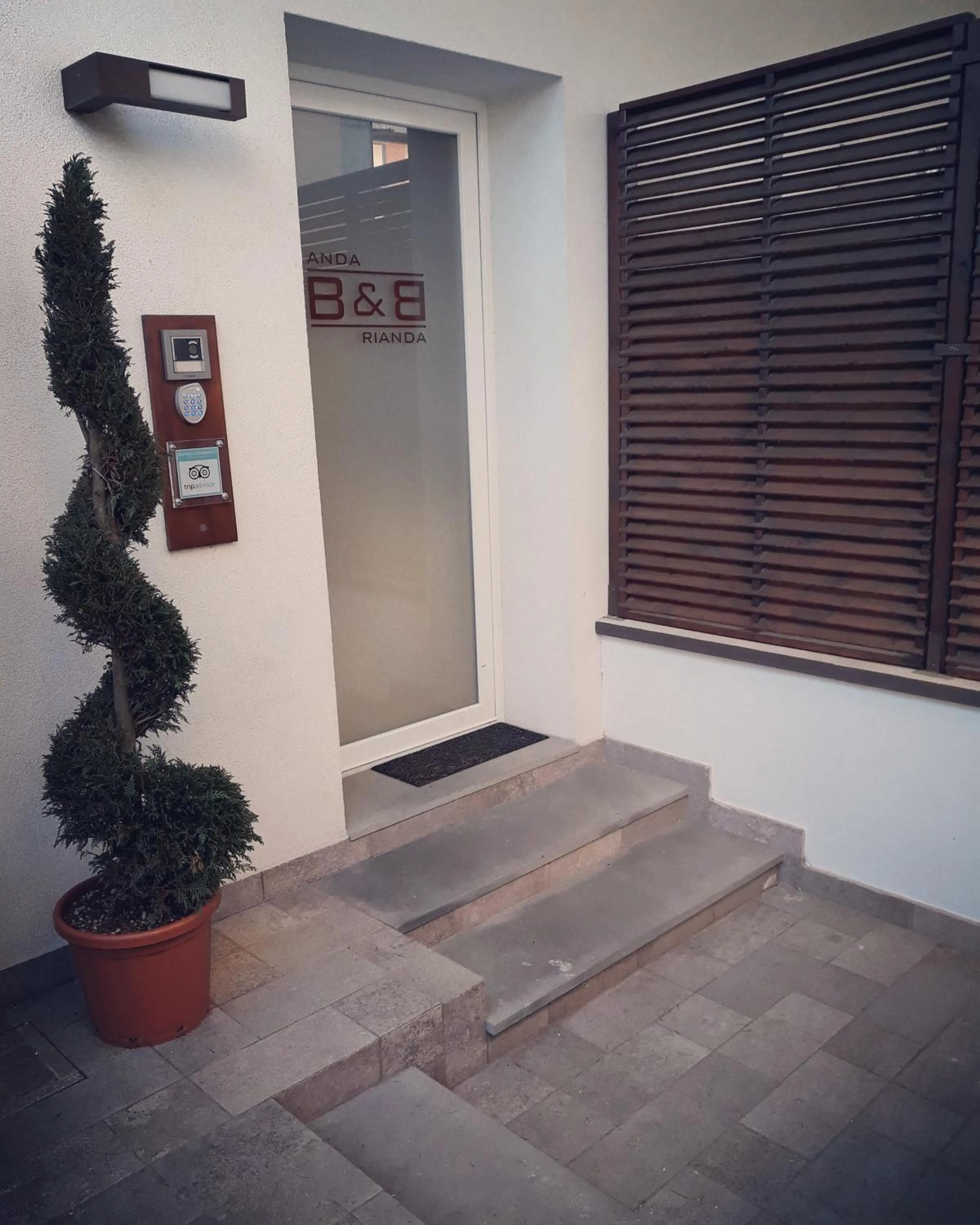 Property building in Anda e Rianda