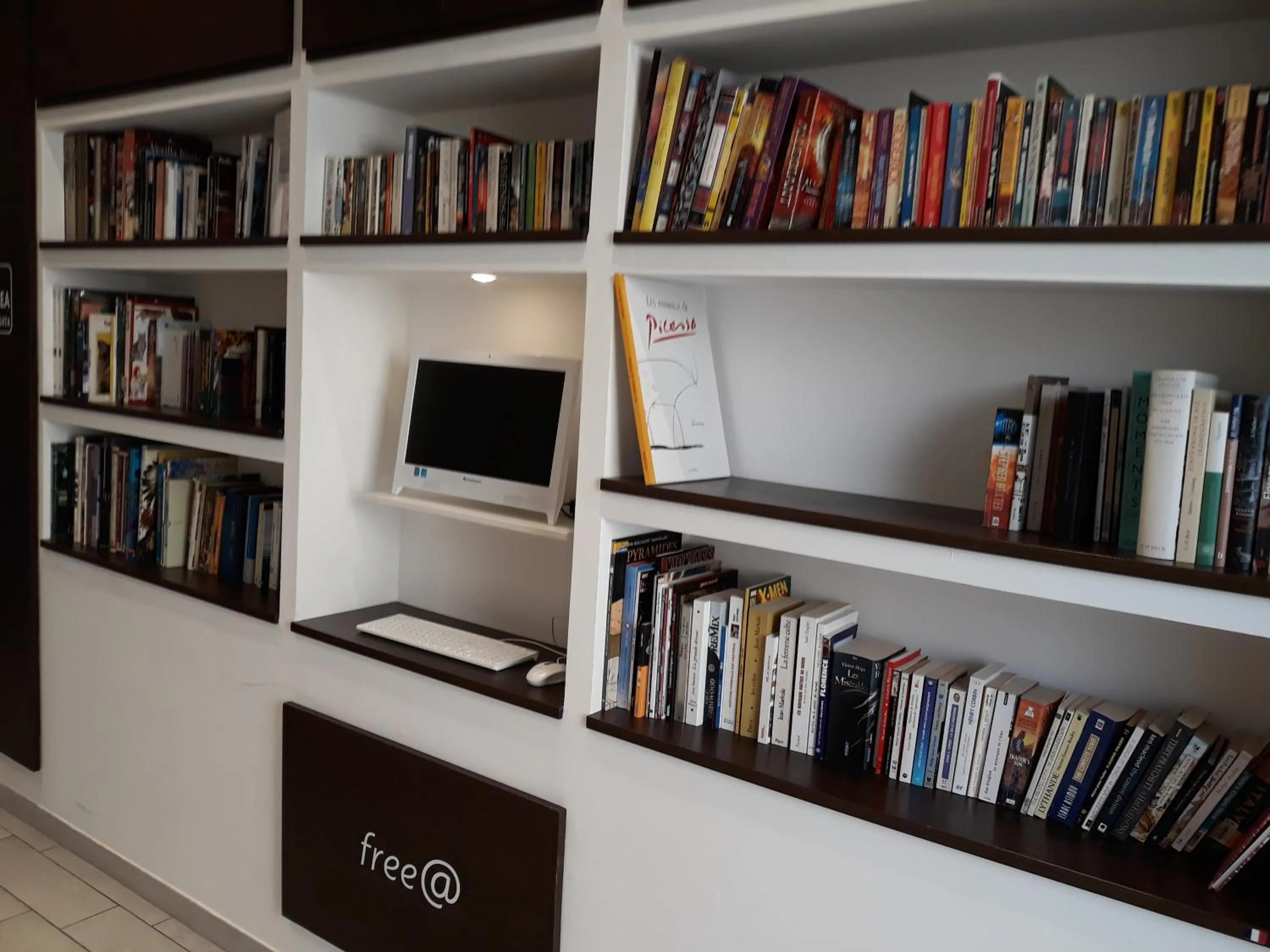 Library in Anda e Rianda