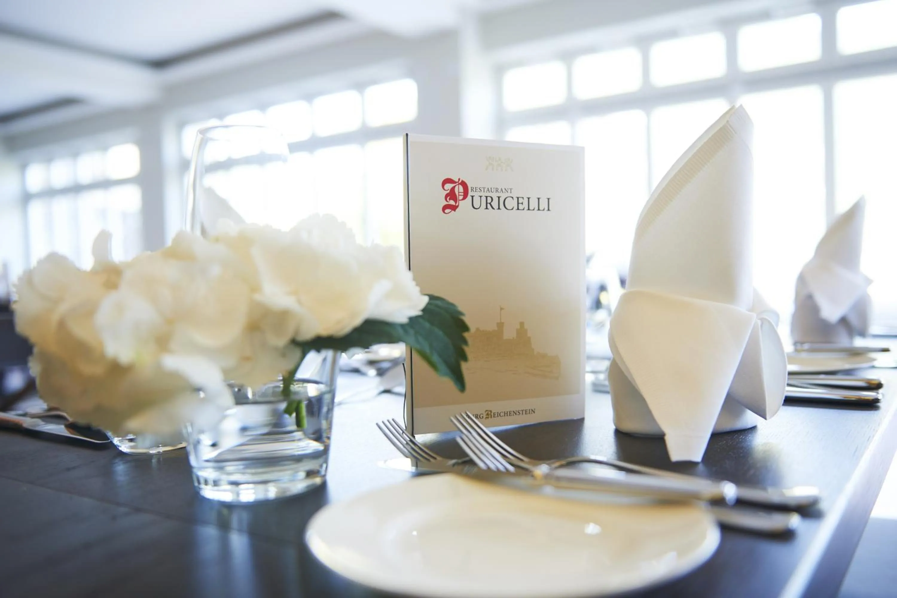 Restaurant/places to eat in Burg Reichenstein