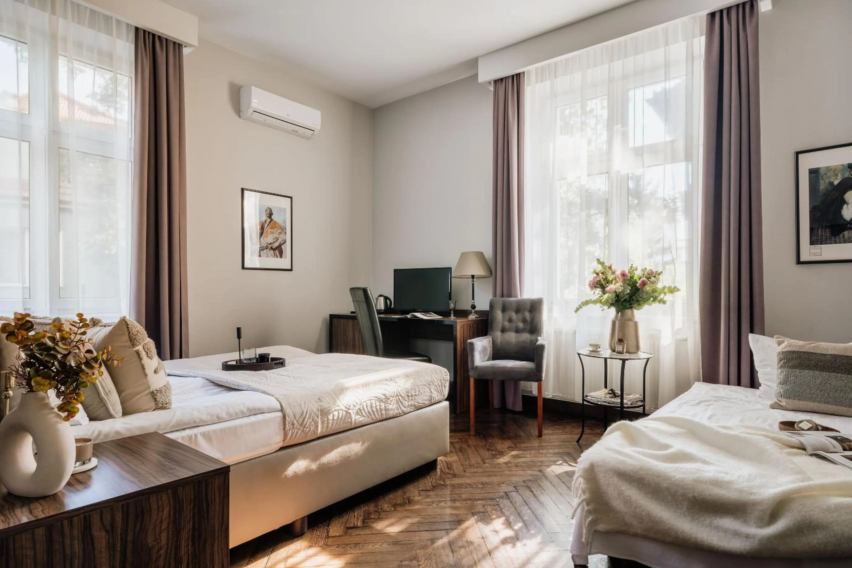 Bed in Grottger Luxury Boutique Hotel City