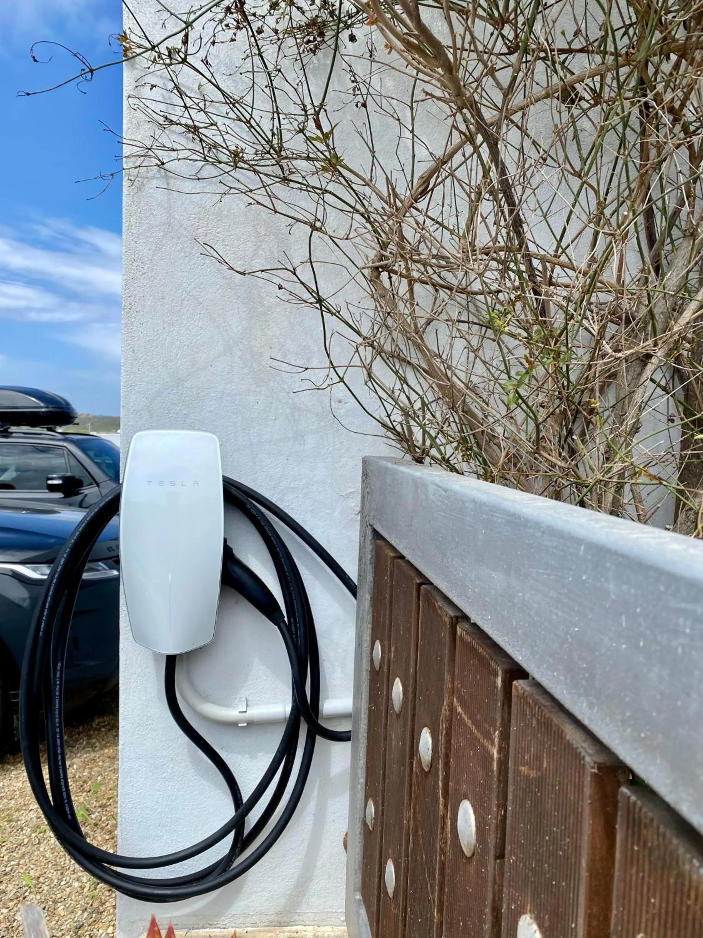 White Tinos Luxury Suites