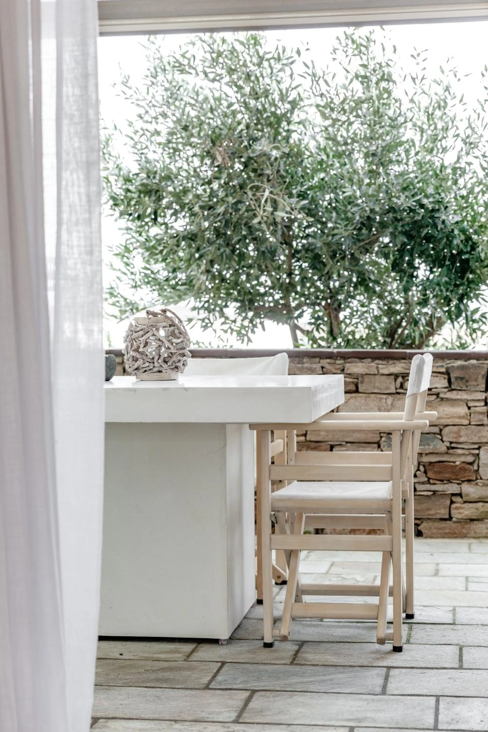 White Tinos Luxury Suites