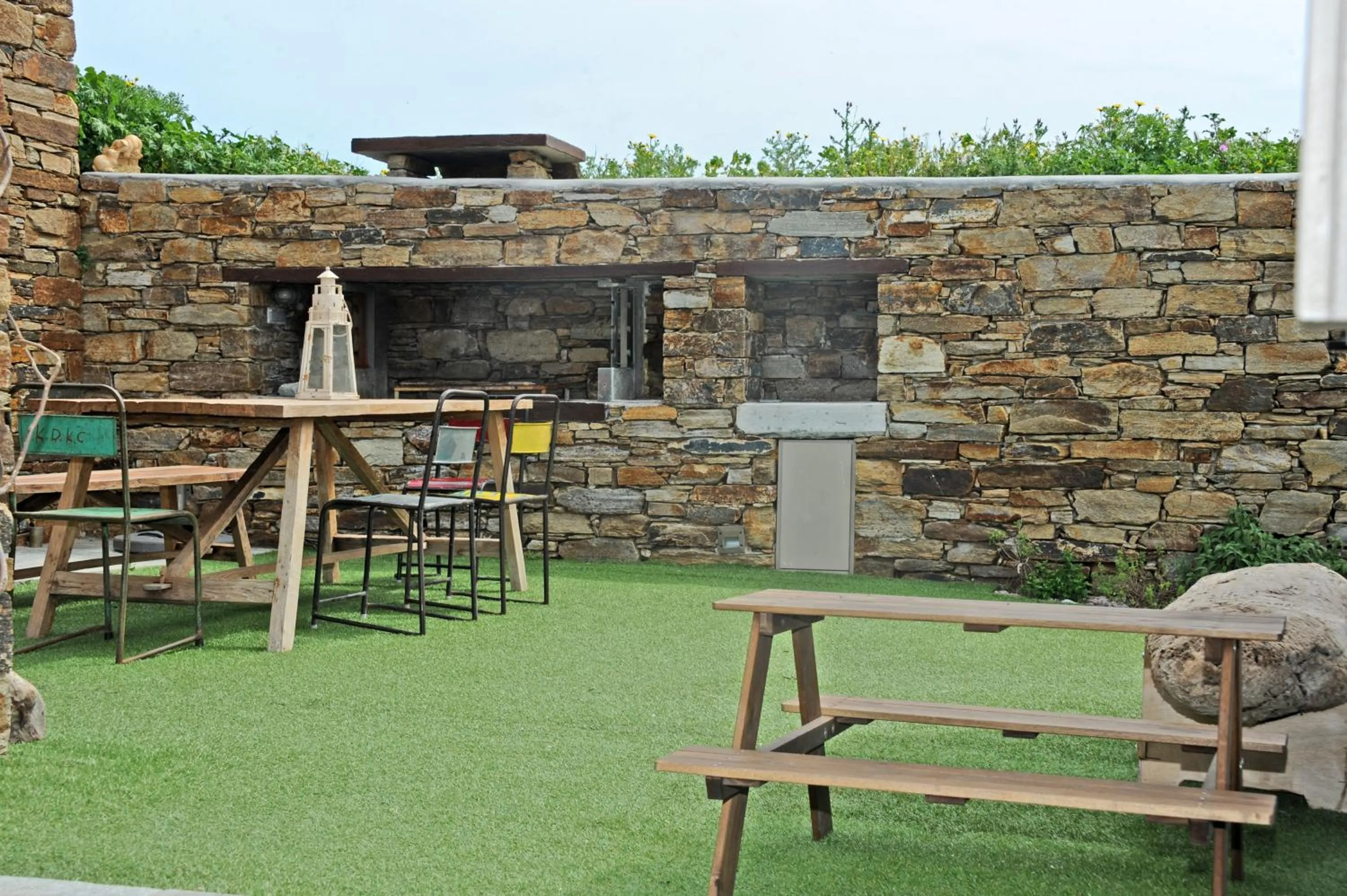 BBQ facilities in White Tinos Luxury Suites