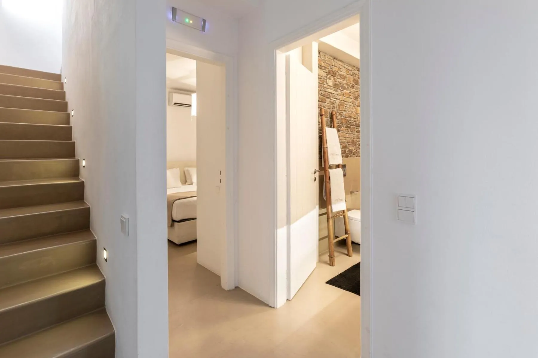 White Tinos Luxury Suites