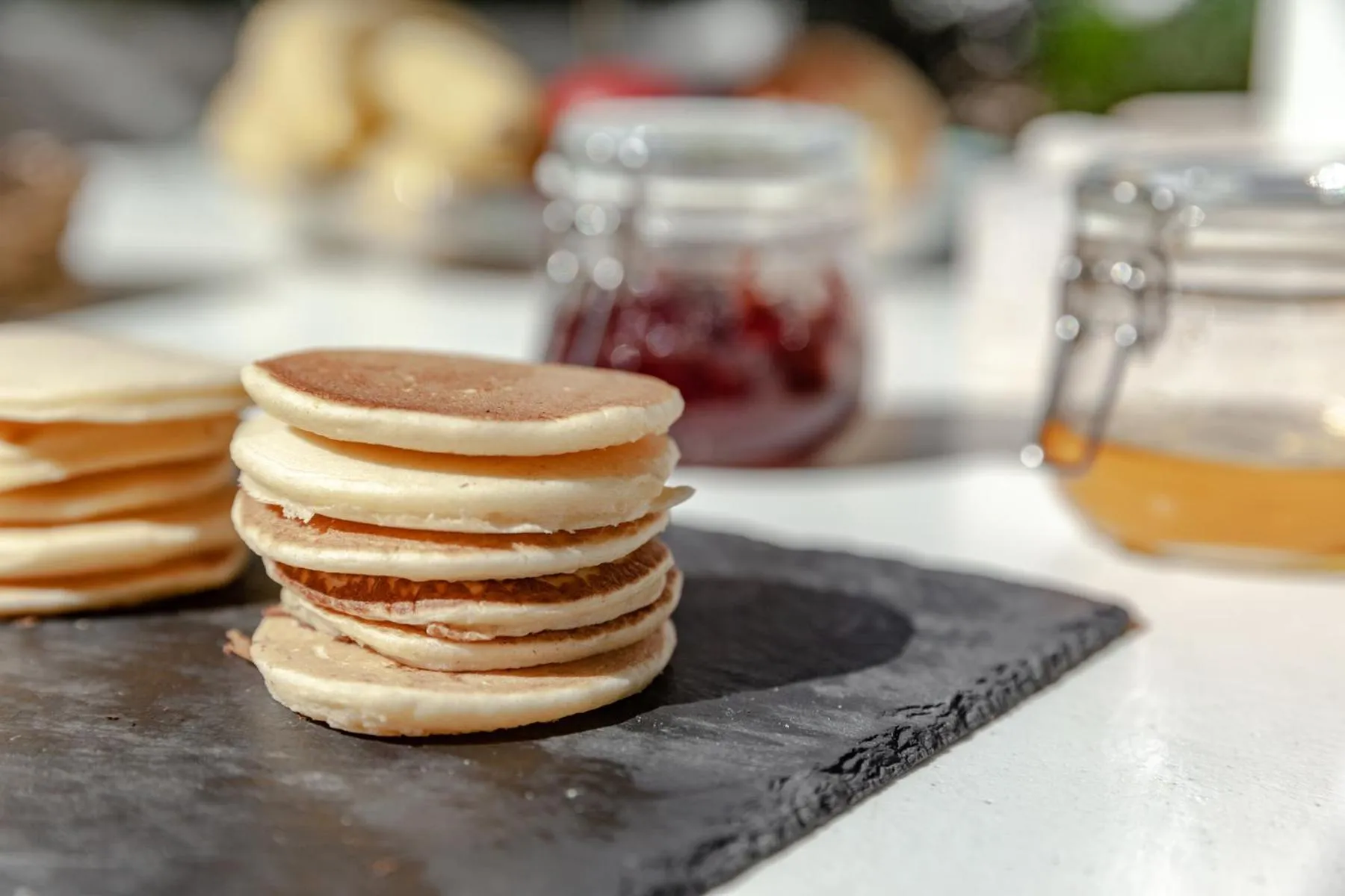 White Tinos Luxury Suites