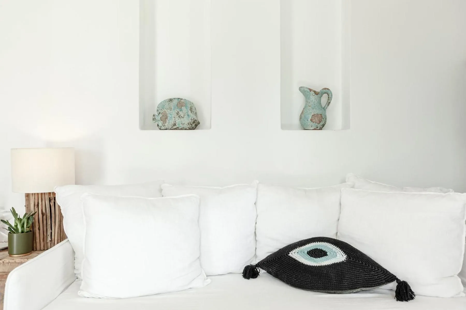 White Tinos Luxury Suites