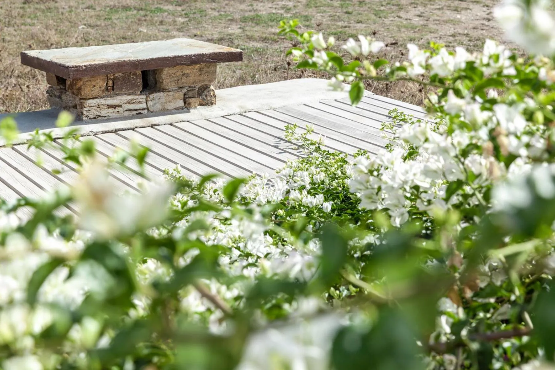 White Tinos Luxury Suites