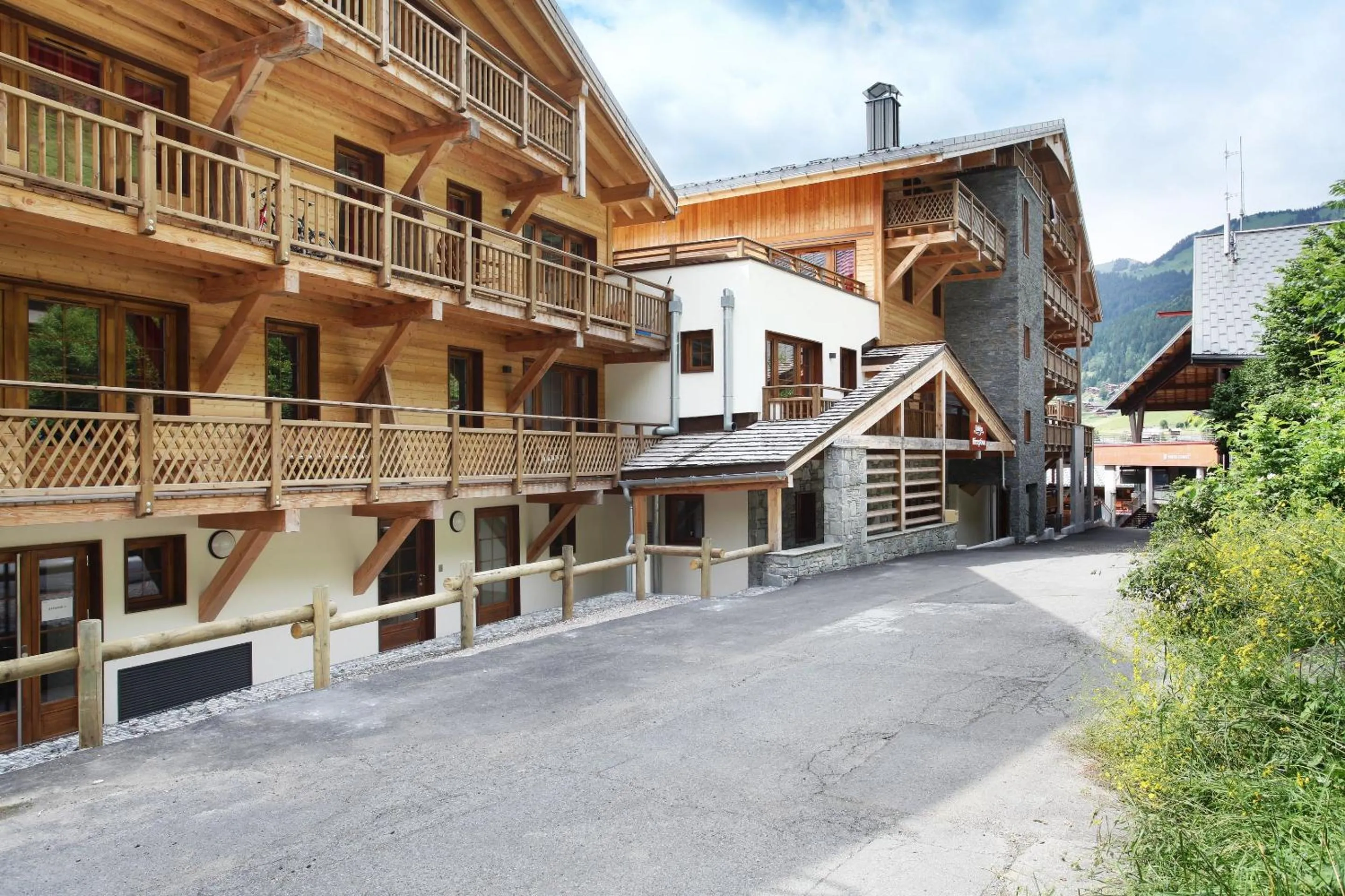 Property building in Résidence Odalys Les Fermes de Châtel