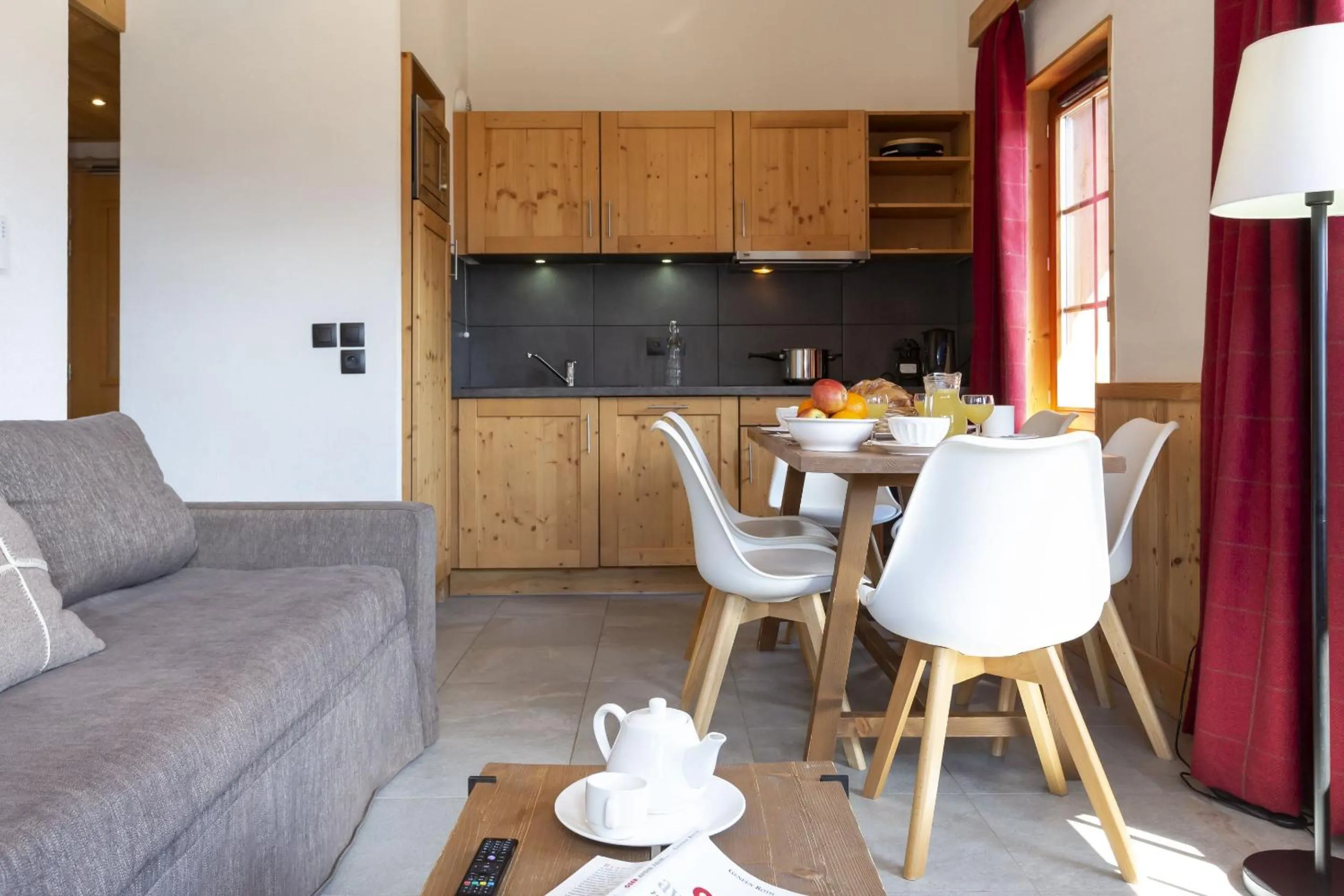 Dining area in Résidence Odalys Les Fermes de Châtel