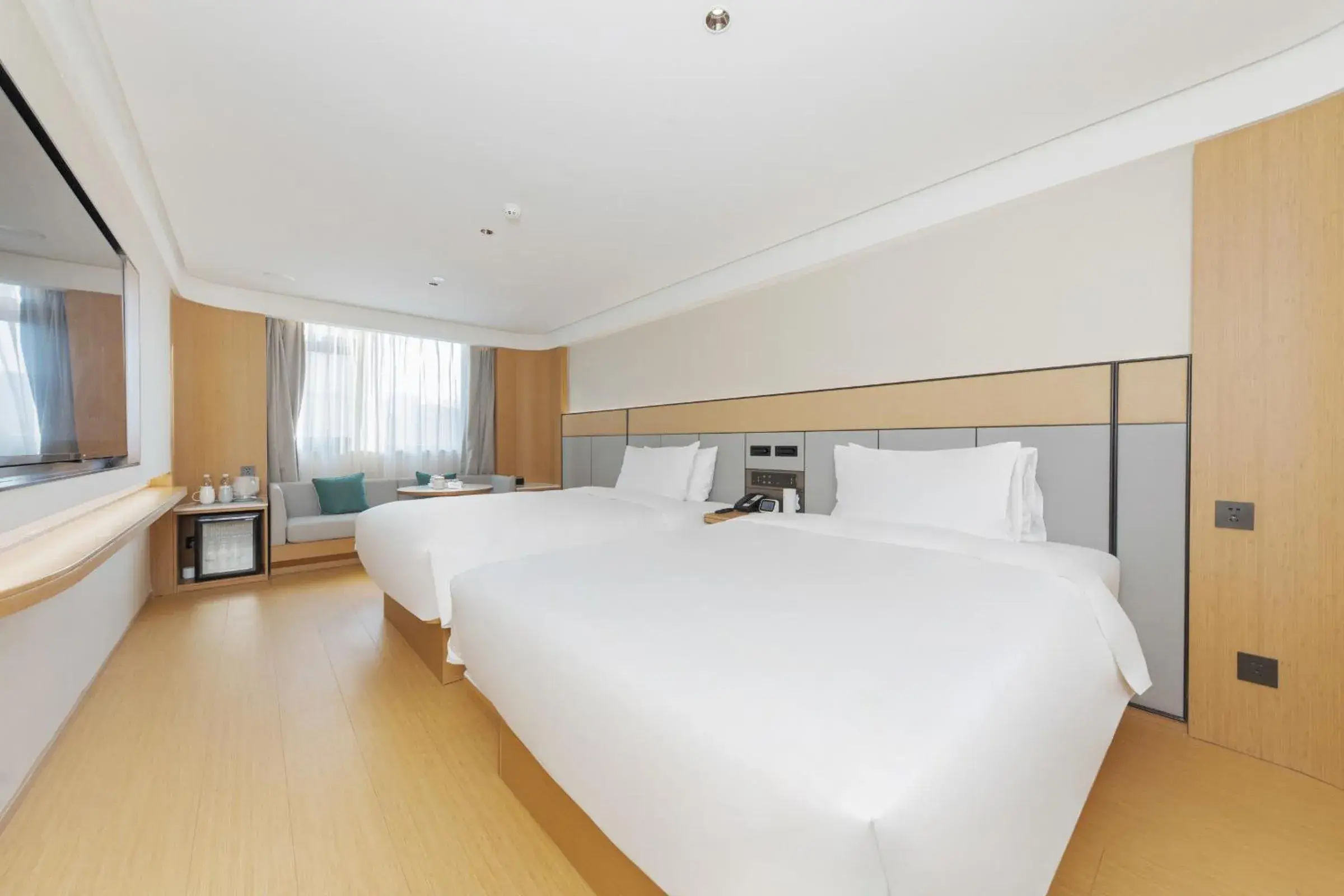 Deluxe Double Room with Two Double Beds in Beijing JI Hotel Zhongguancun Xueyuan South Road Deluxe Double Room with Two Double Beds in Beijing JI Hotel Zhongguancun Xueyuan South Road