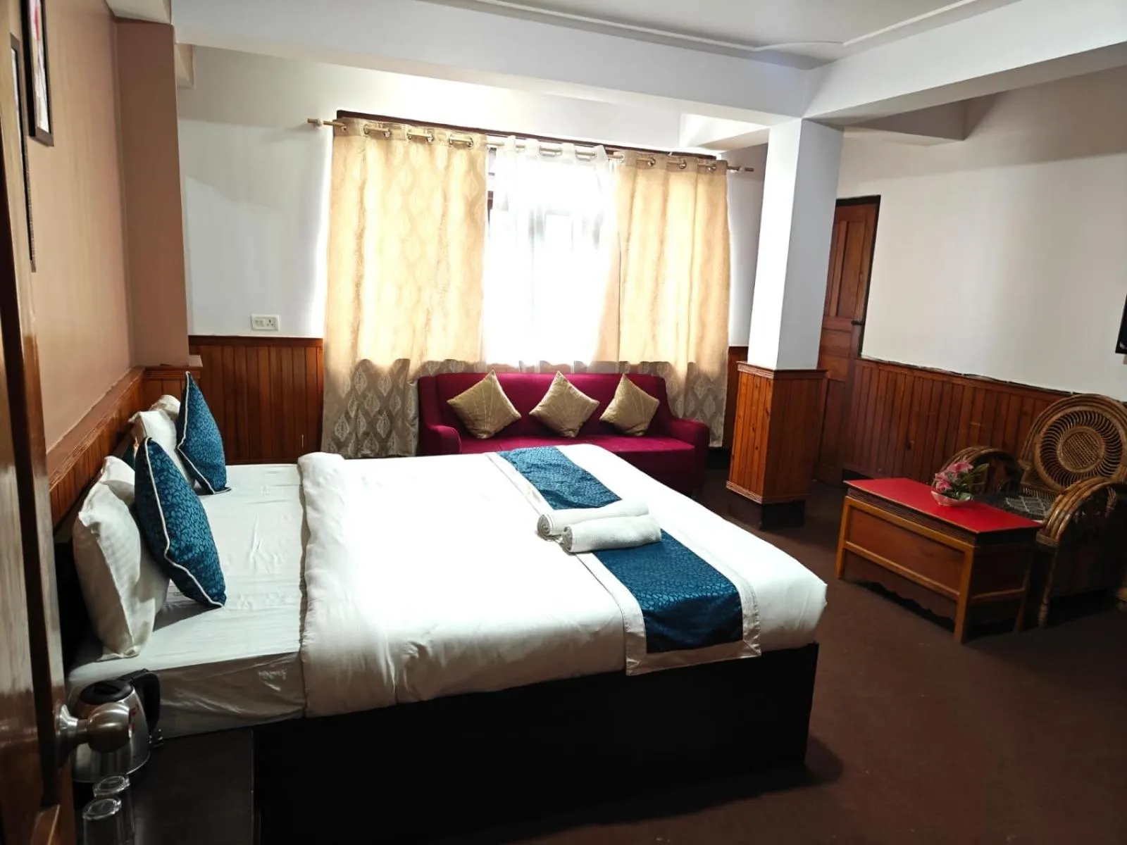 Bed in Hotel Sunmount Mayal Retreat