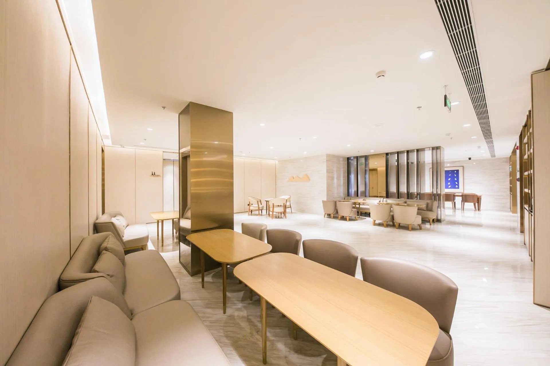 Restaurant/places to eat in Ji Hotel Beijing Liujiayao