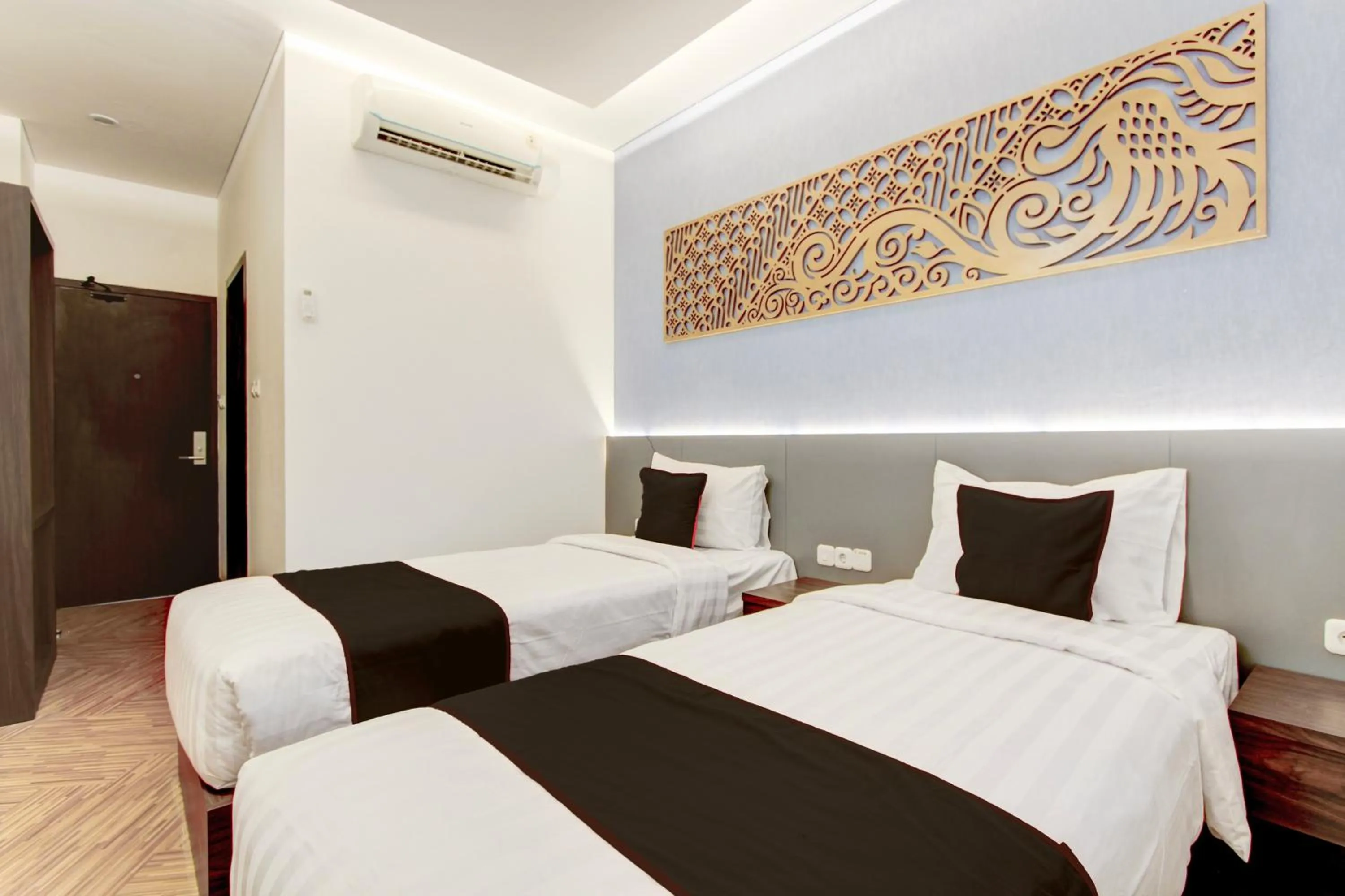 Bedroom, Bed in Townhouse OAK Near The Park Mall Semarang Formerly Semarang Boutique Hotel