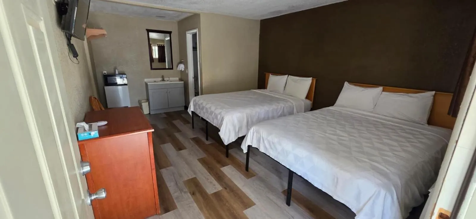 Bed in Country Inn Marion